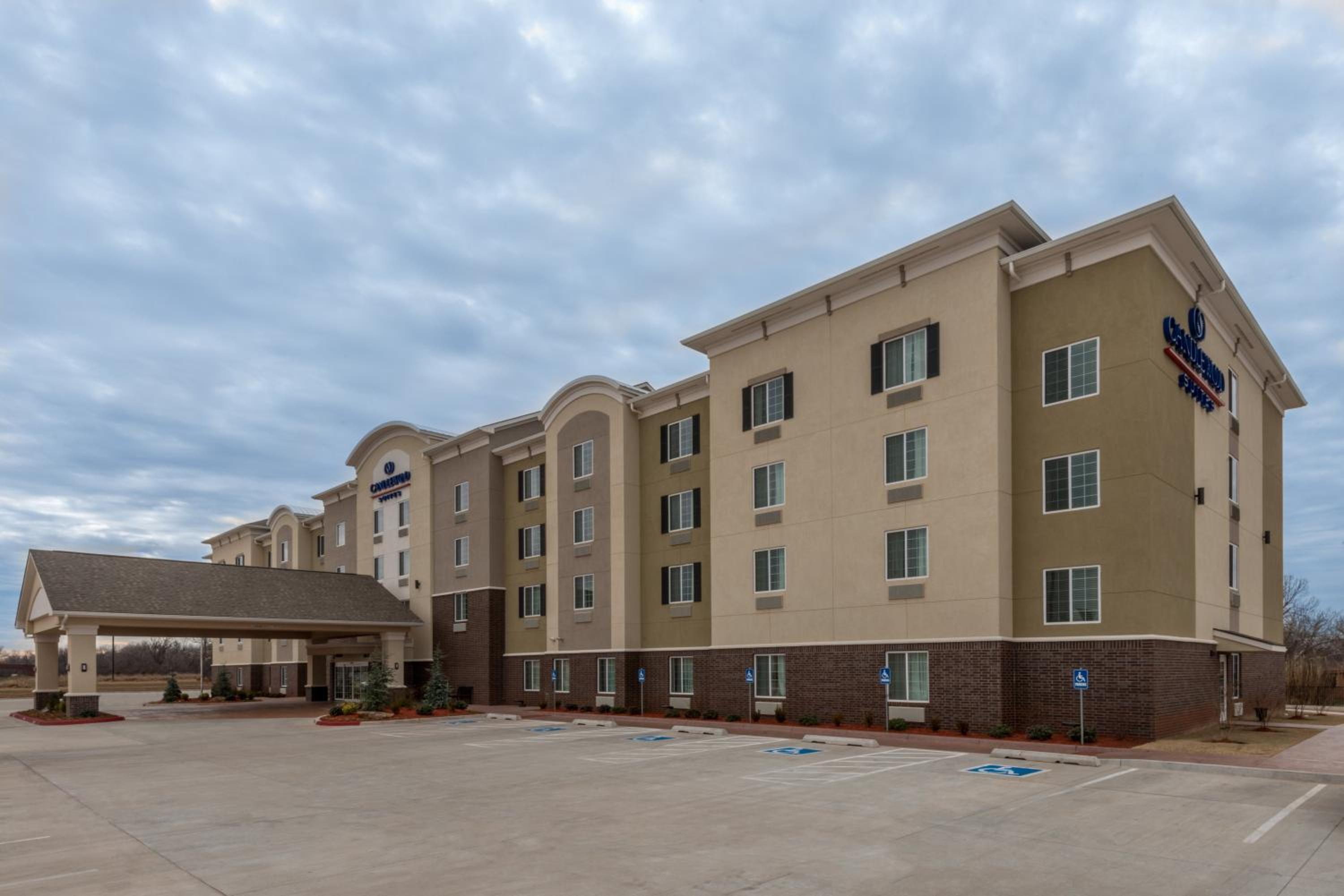 Hotel Candlewood Suites Midwest City by IHG