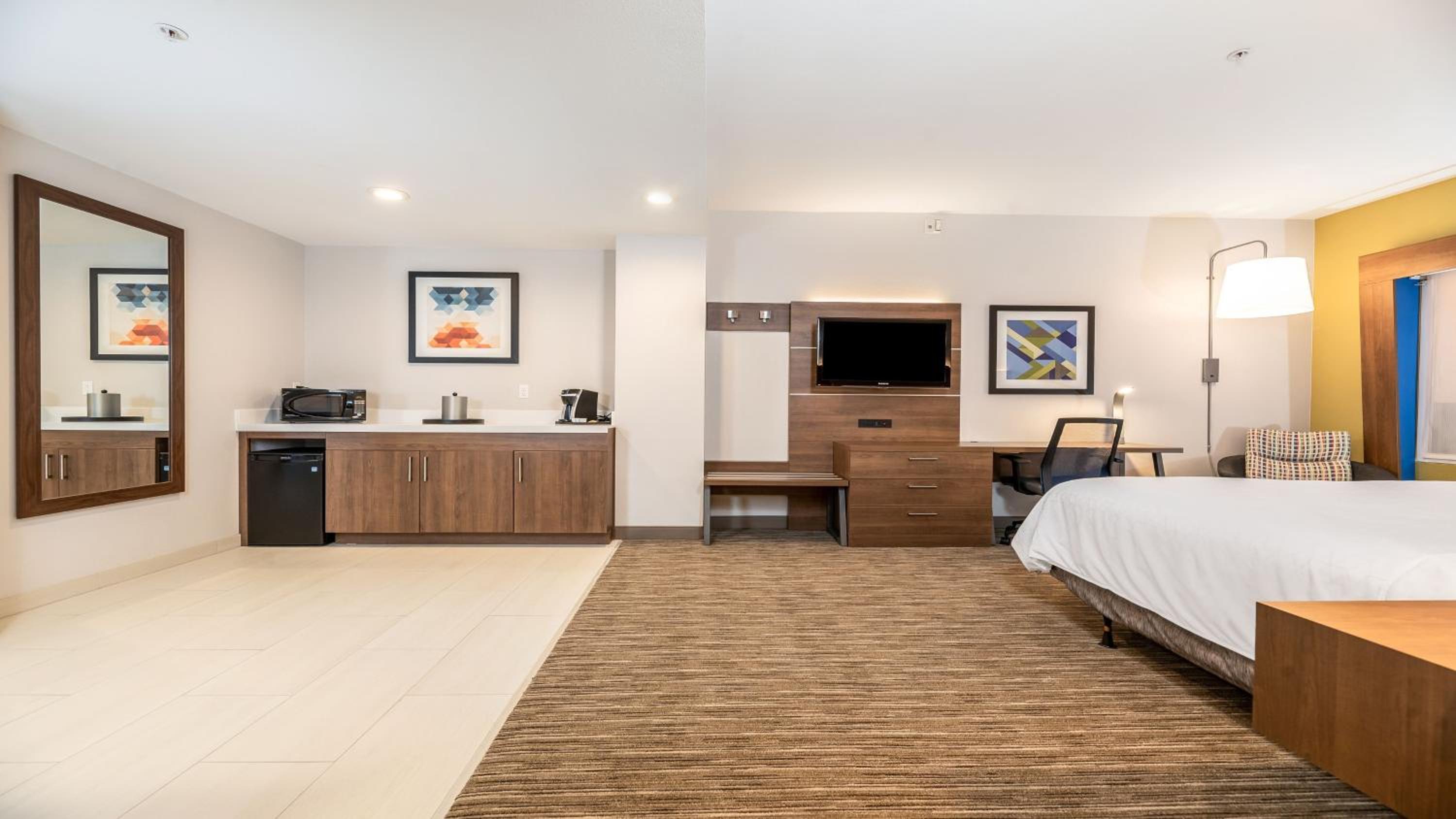 Holiday Inn Express Fremont - Milpitas Central, an IHG Hotel - Property Image 88