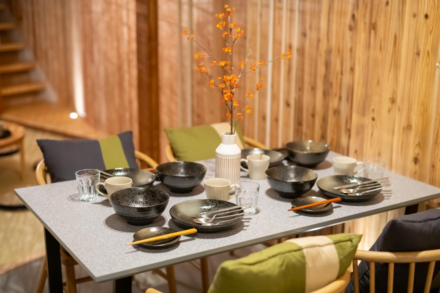 dining