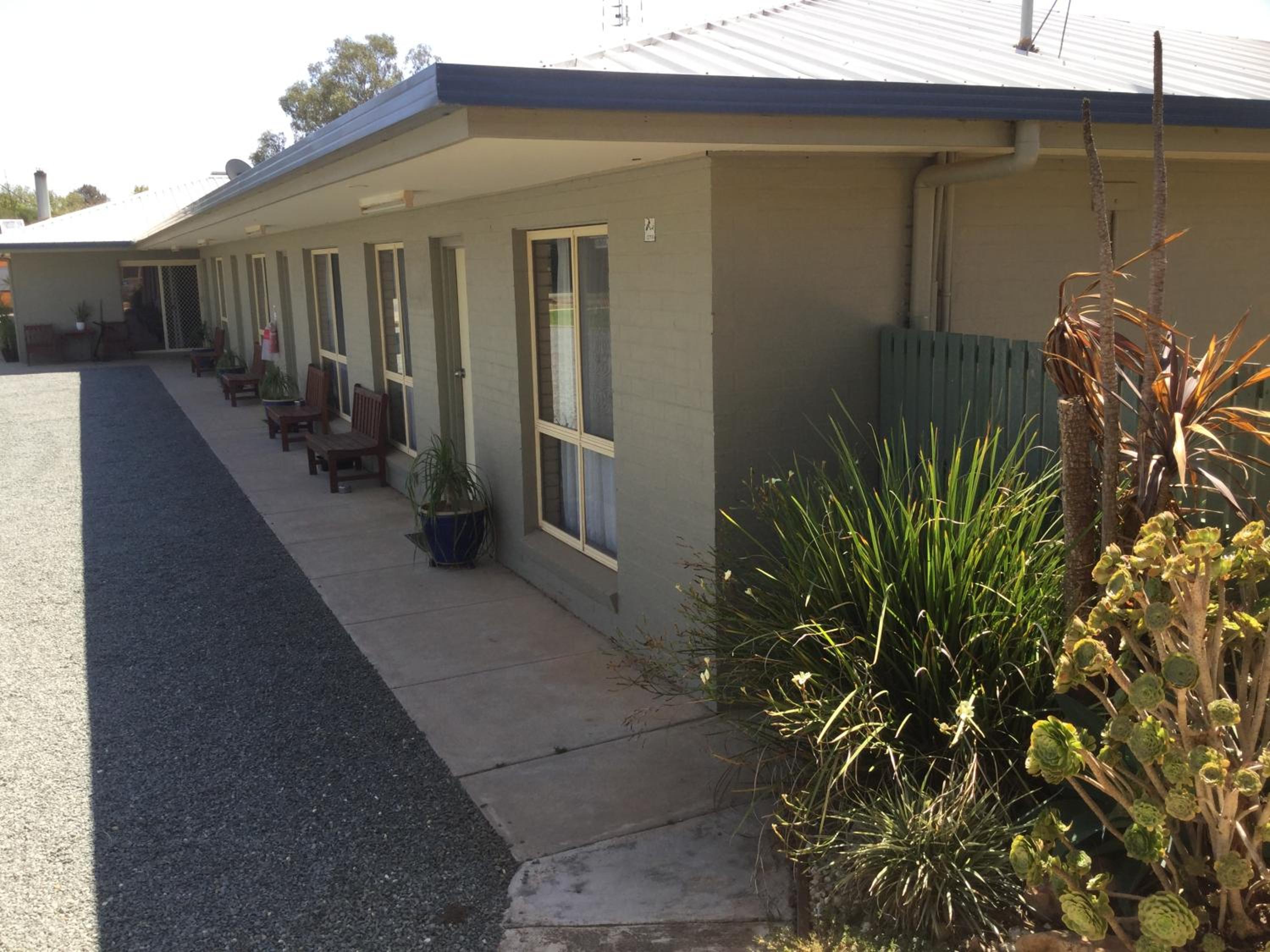Sunrise Motel