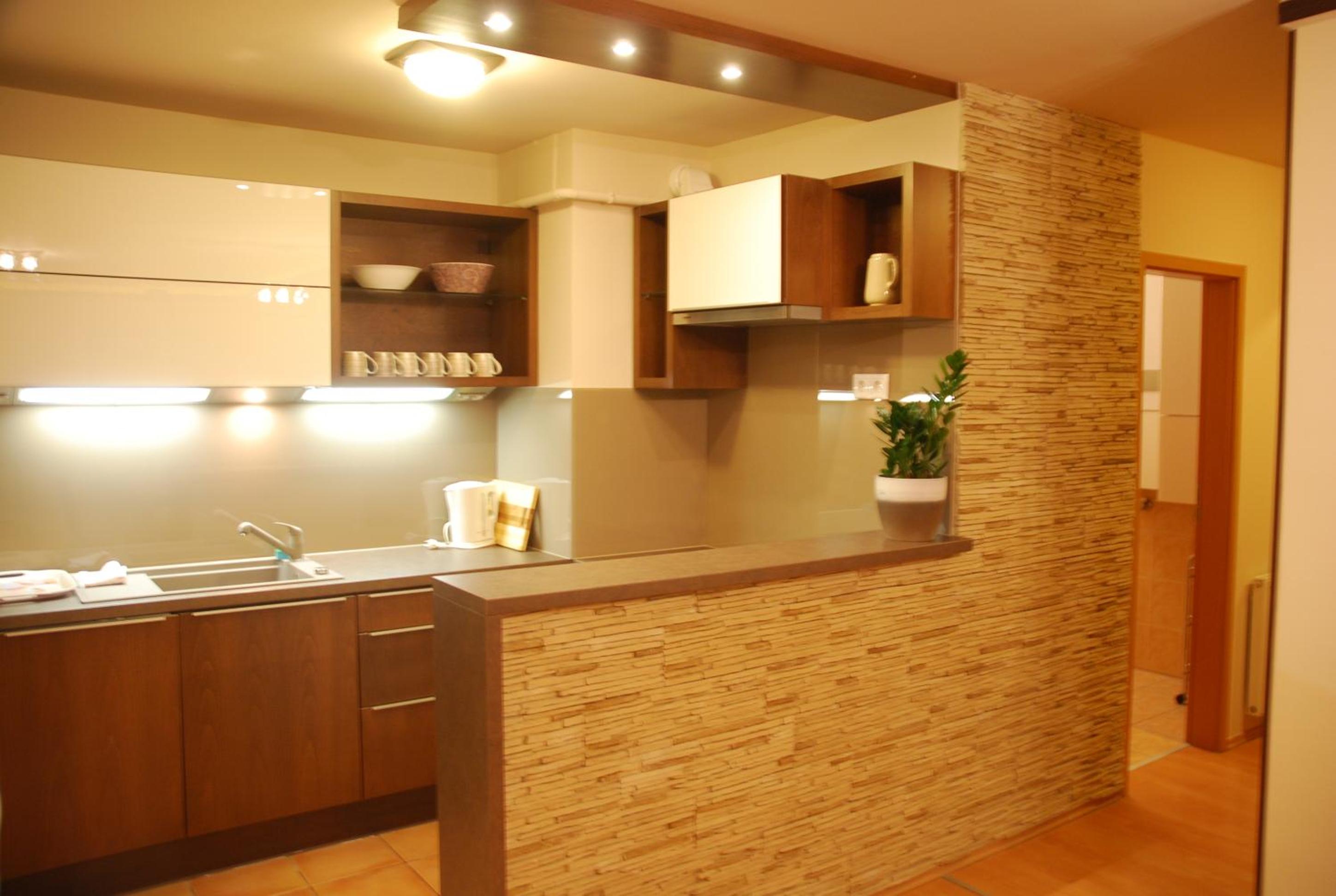 Arpad Bridge Apartments