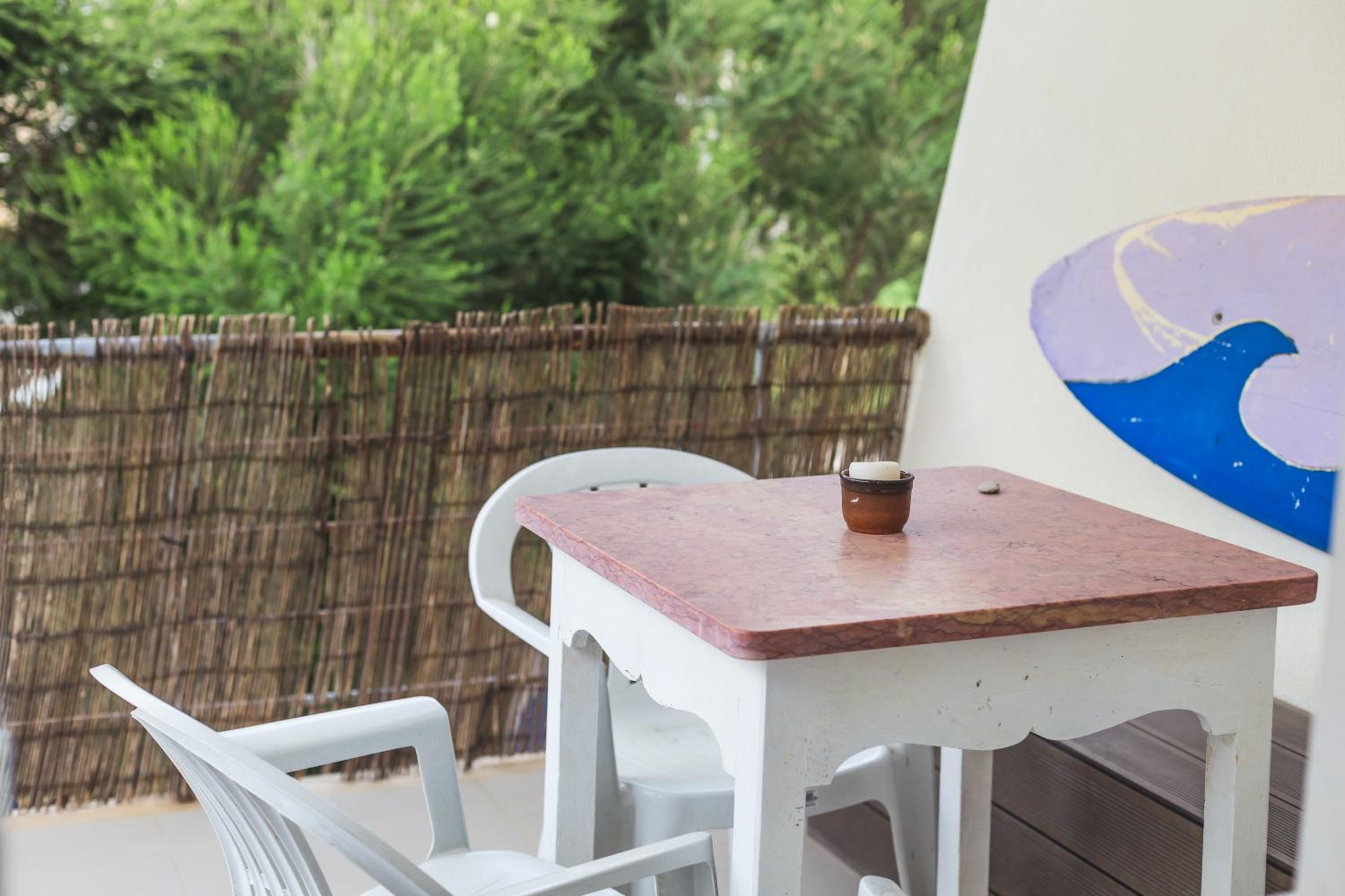 Ericeira Chill Hill Hostel & Private Rooms