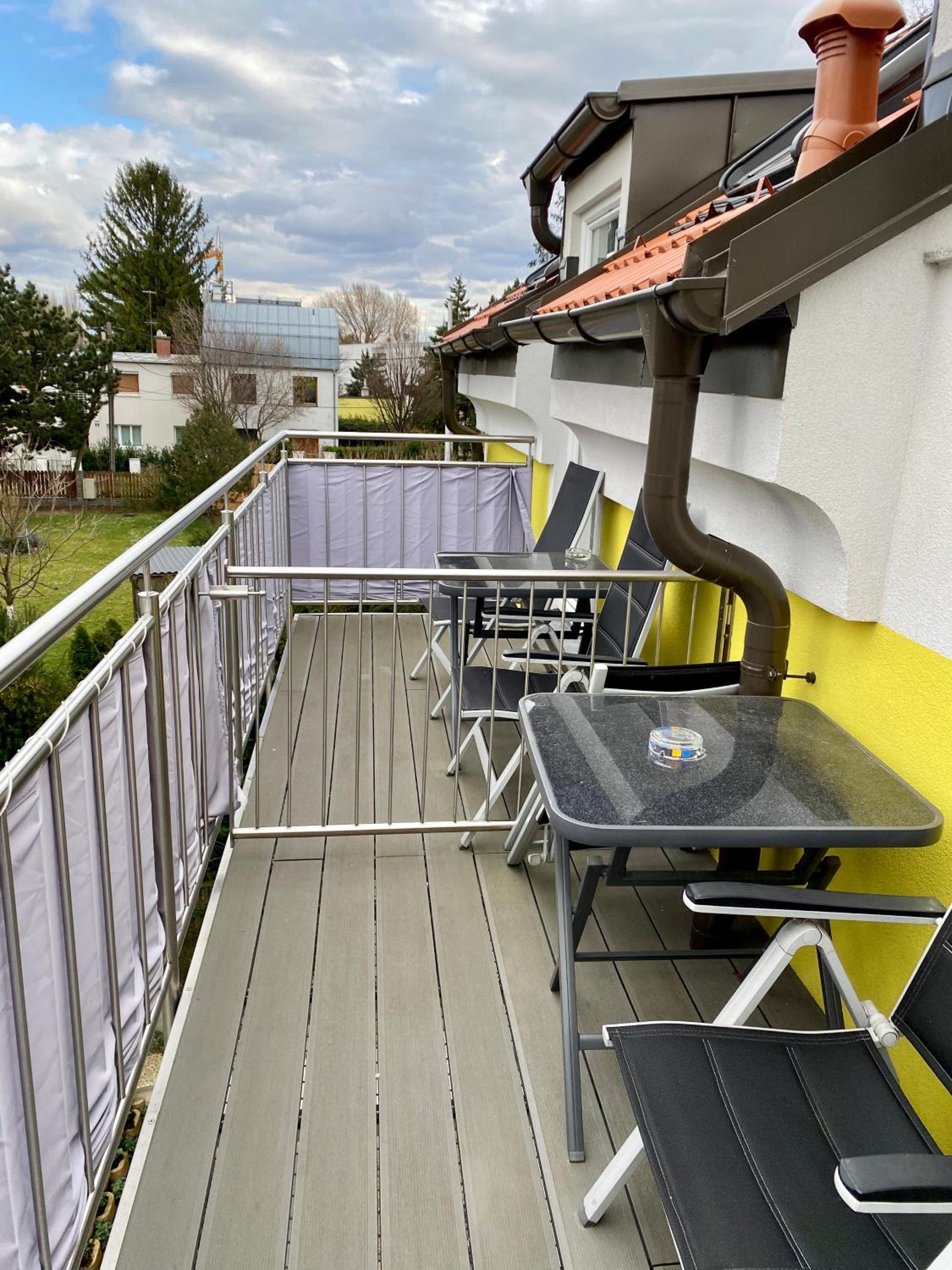 AJO Apartments - Alte Donau Lake or Garden View Balcony Studio - Self-Check-in