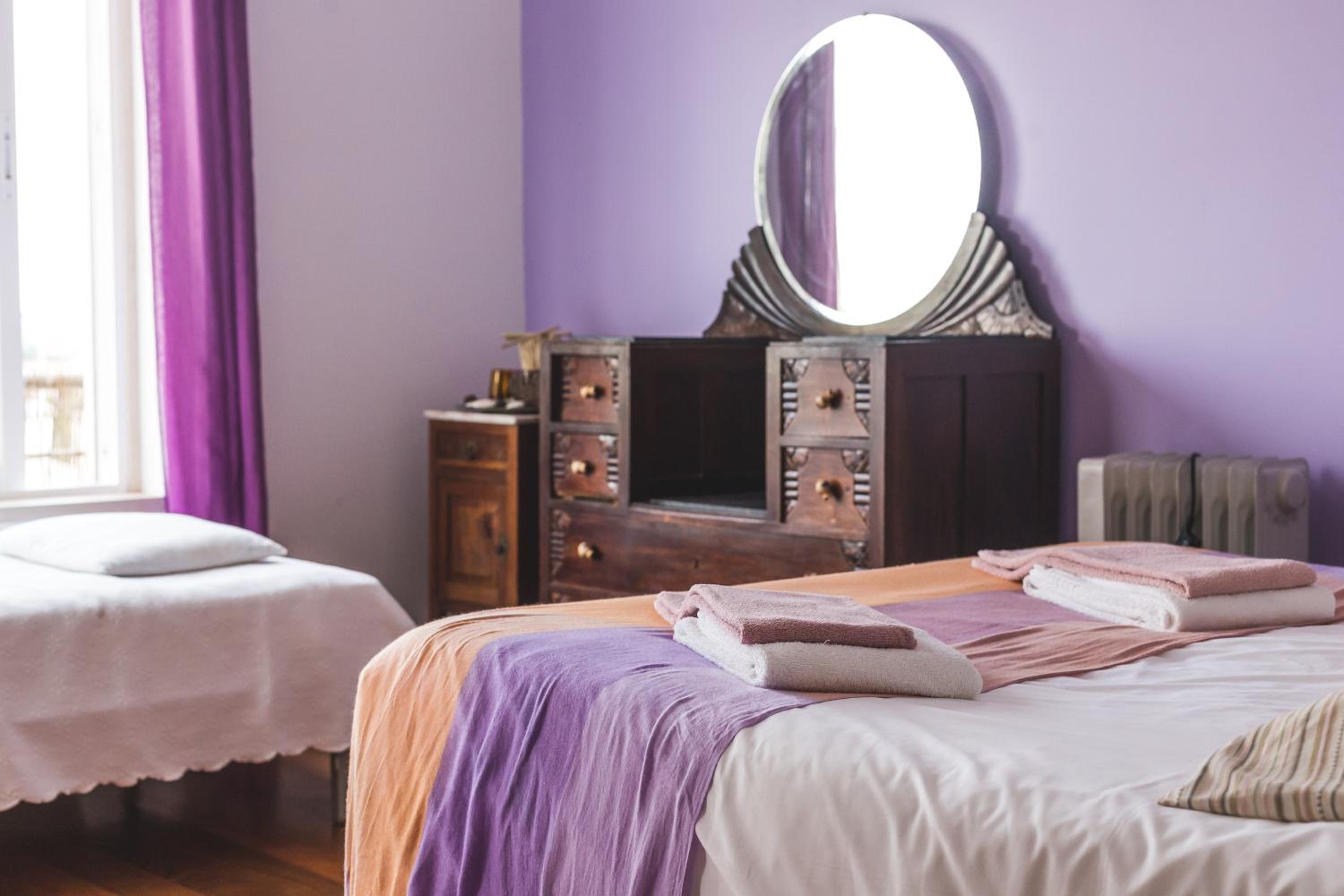 Ericeira Chill Hill Hostel & Private Rooms
