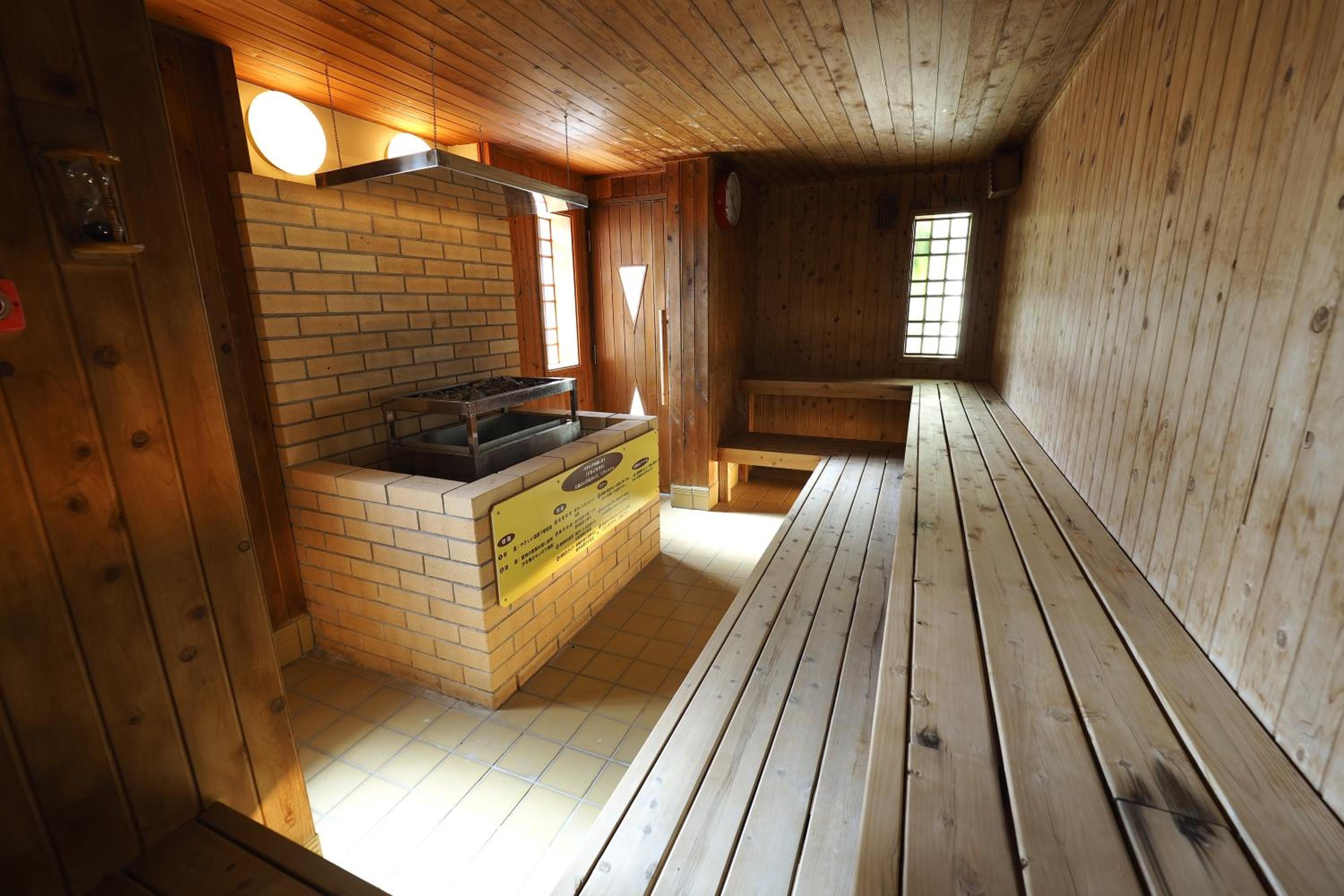 沖縄最高級最大 1250平方メートル 10 full Suite 大プール, 砂浜の傍,30ベッド155映画館