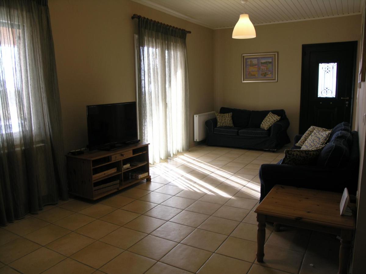 Villa Vista Green view 5