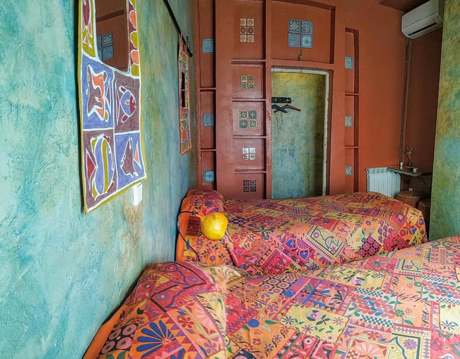 Hostal Artistic B&B