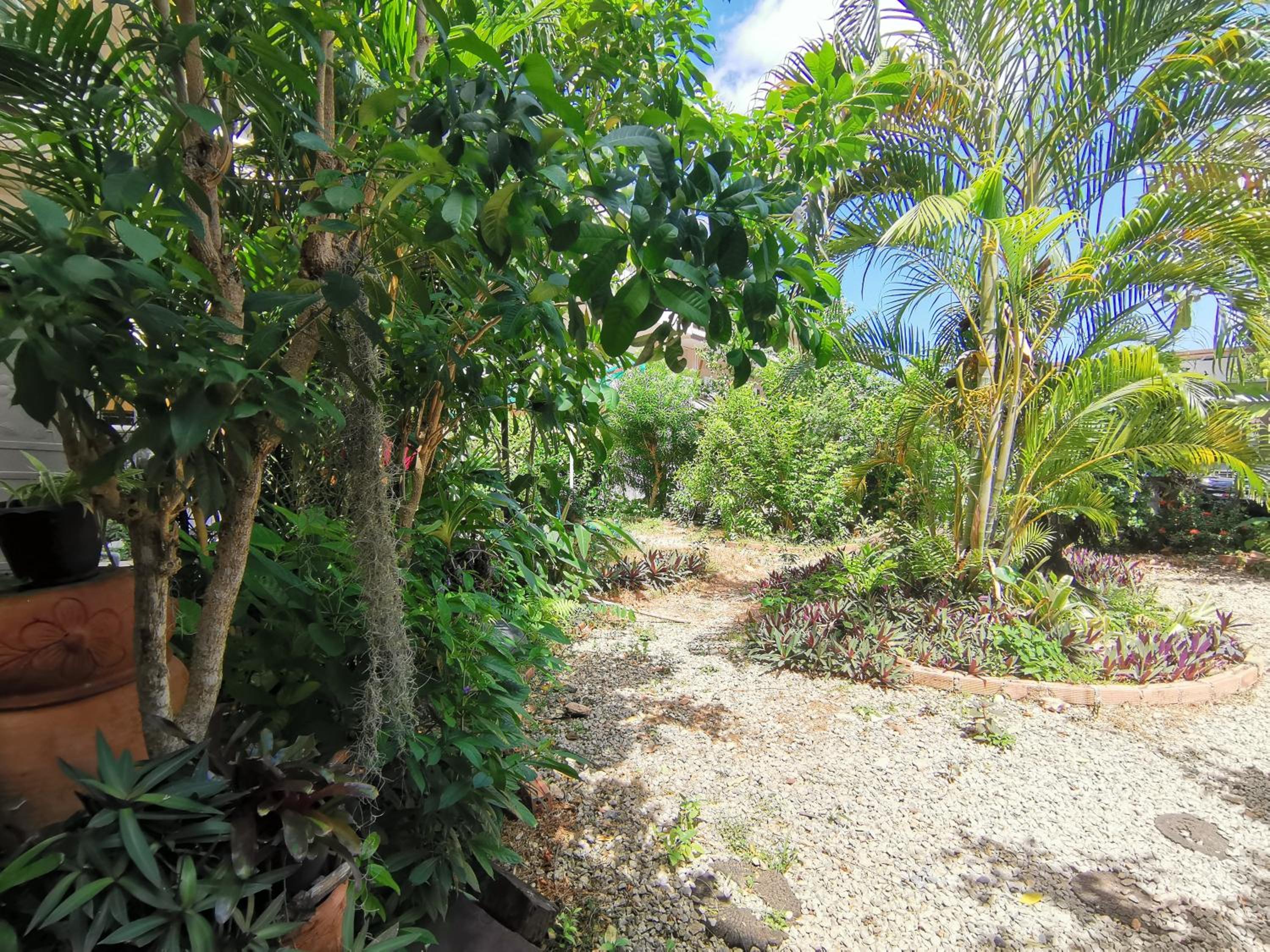Baan Por Jai