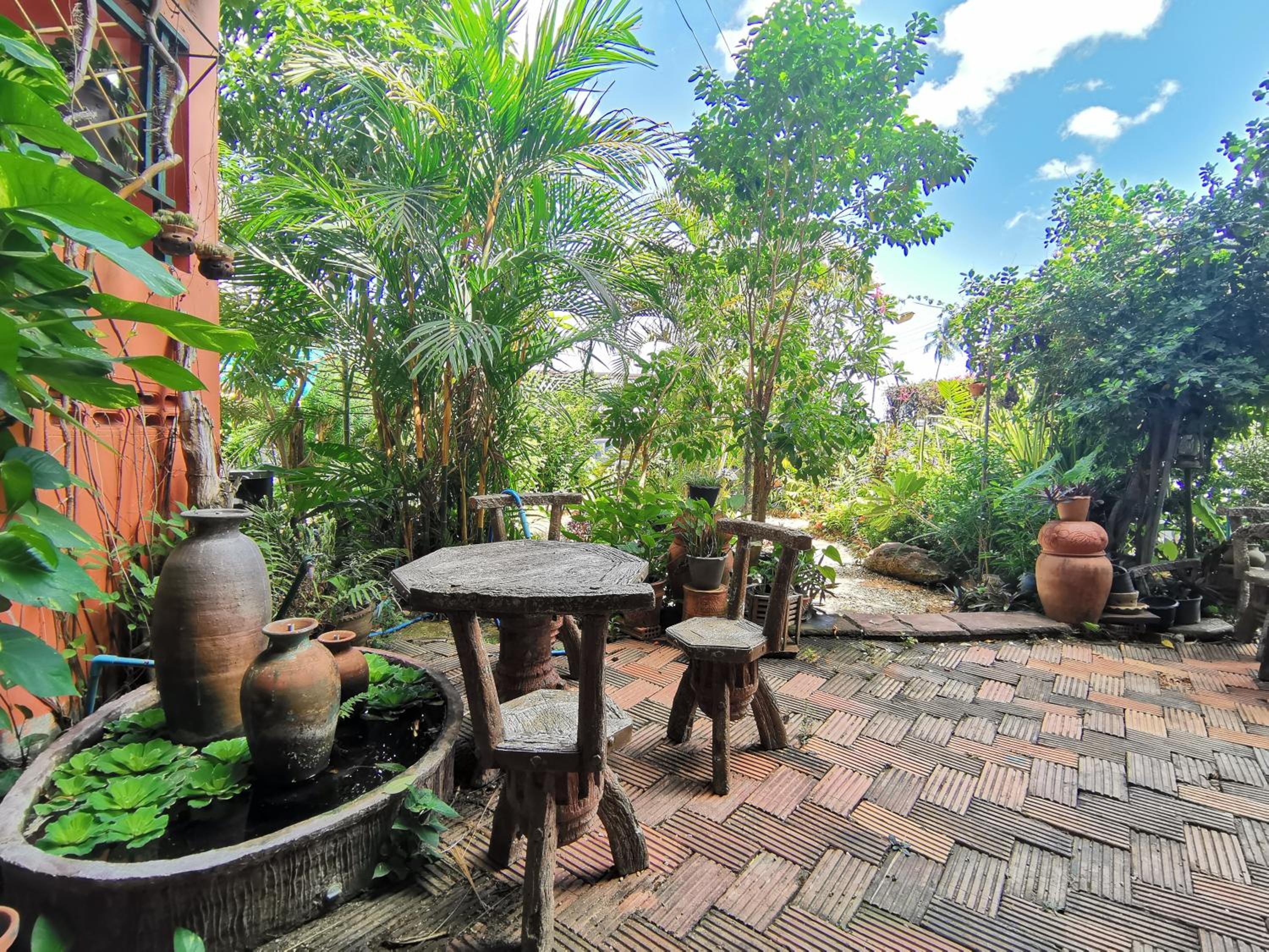 Baan Por Jai