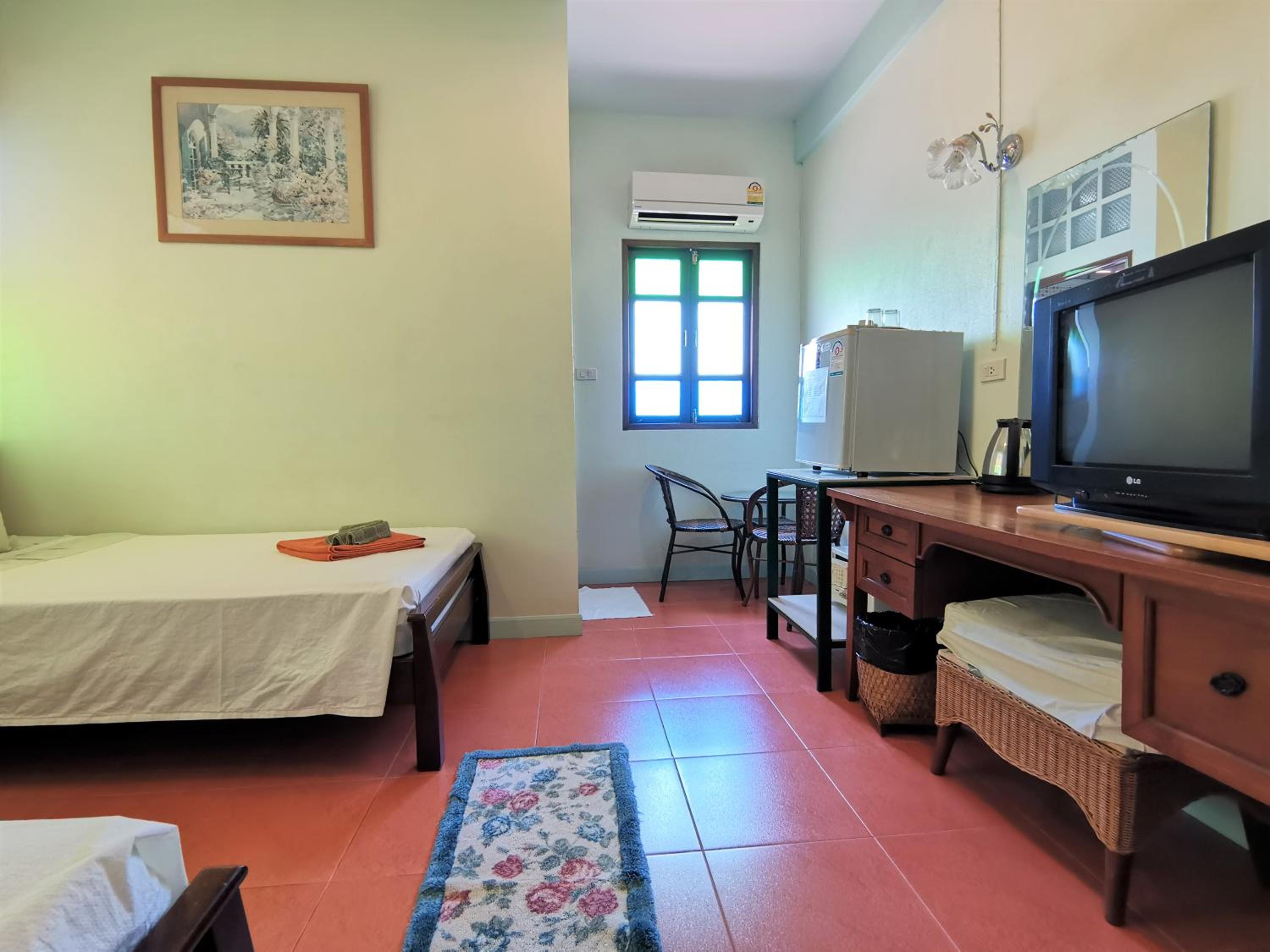 Baan Por Jai