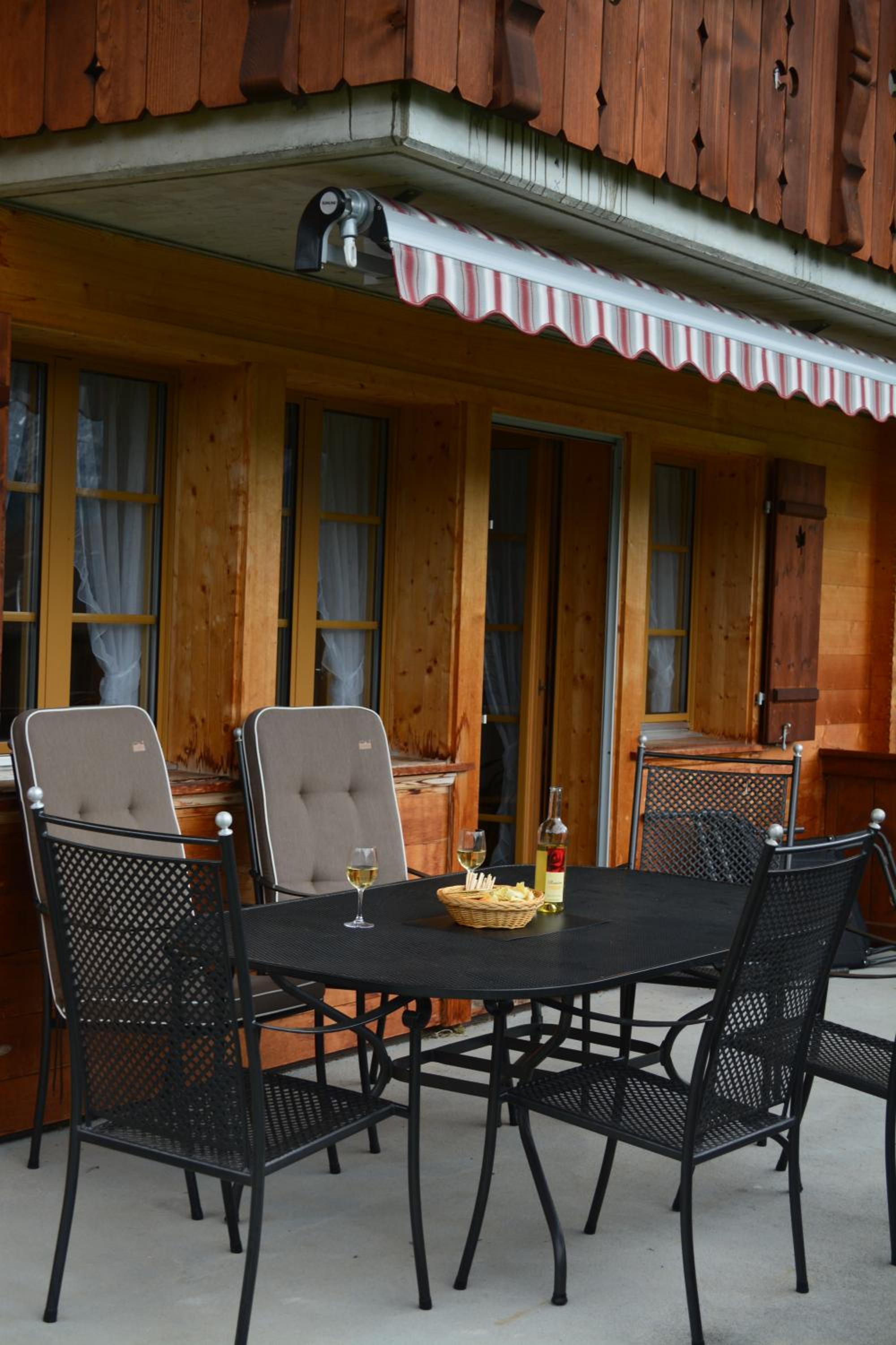 Chalet uf em Stutz 2 view 4