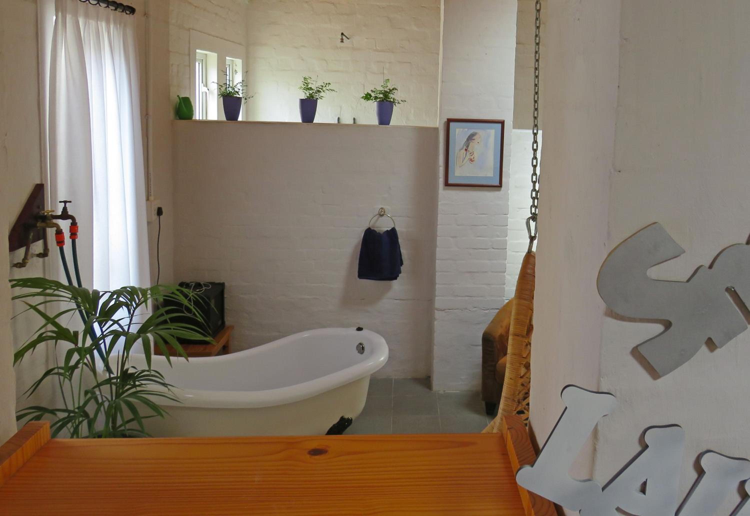 Alternative Space B & B