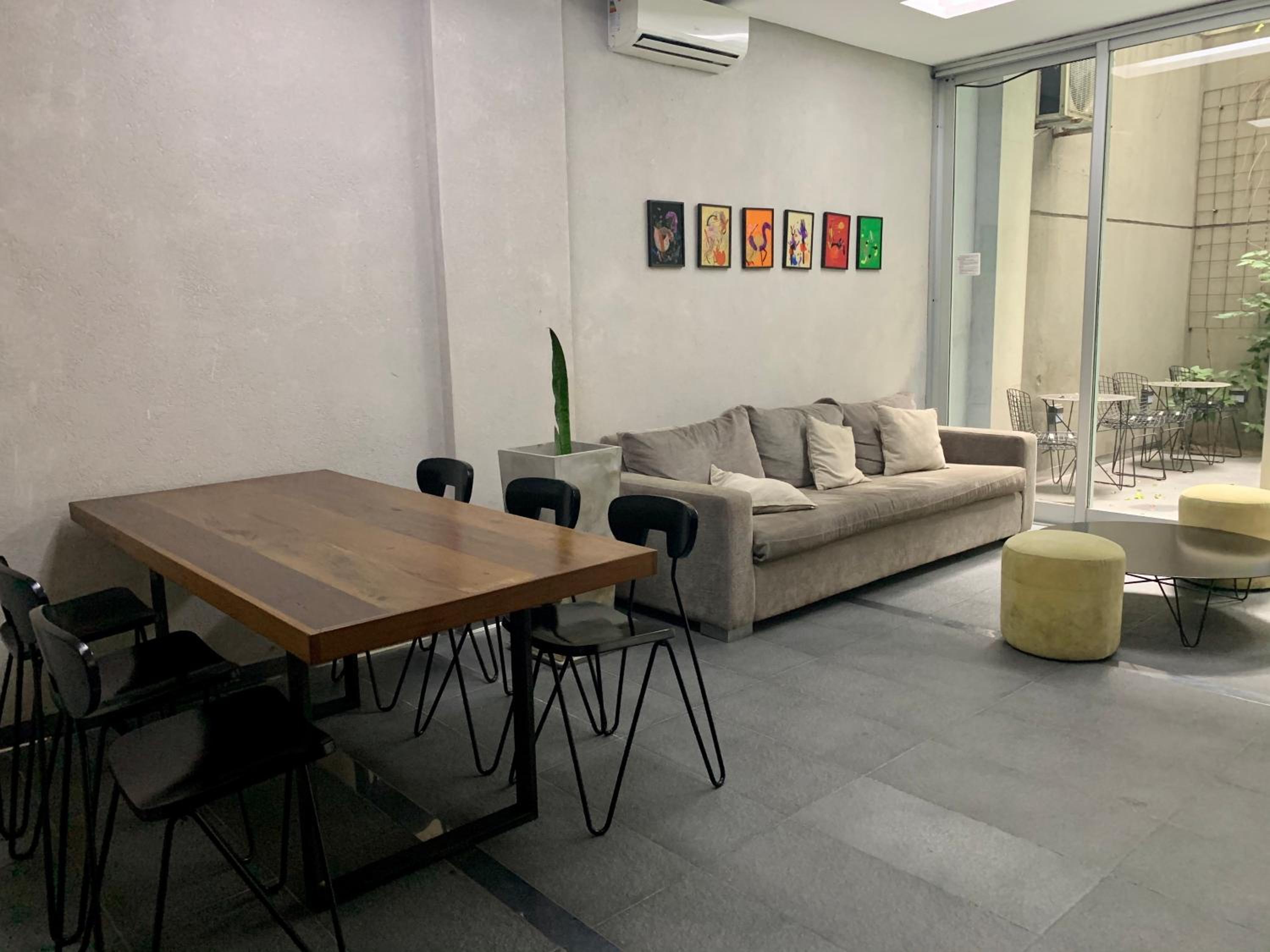 lounge
