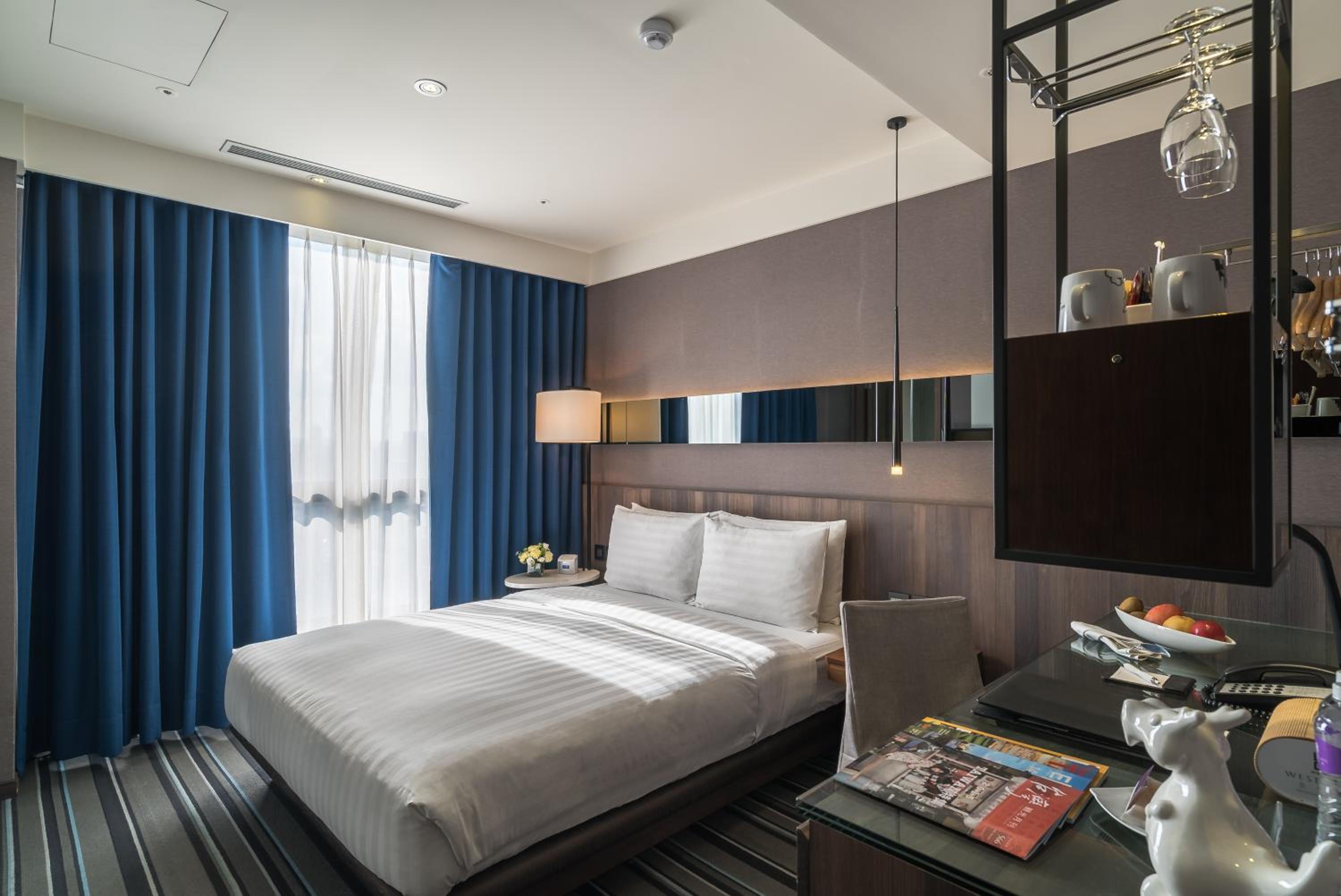 WESTGATE Hotel 4