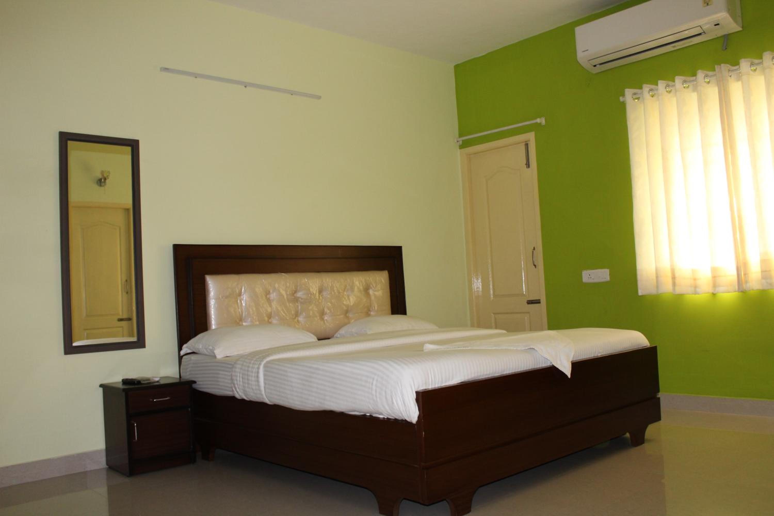 Phoenix Serviced Apartment - Sai Illam view 2