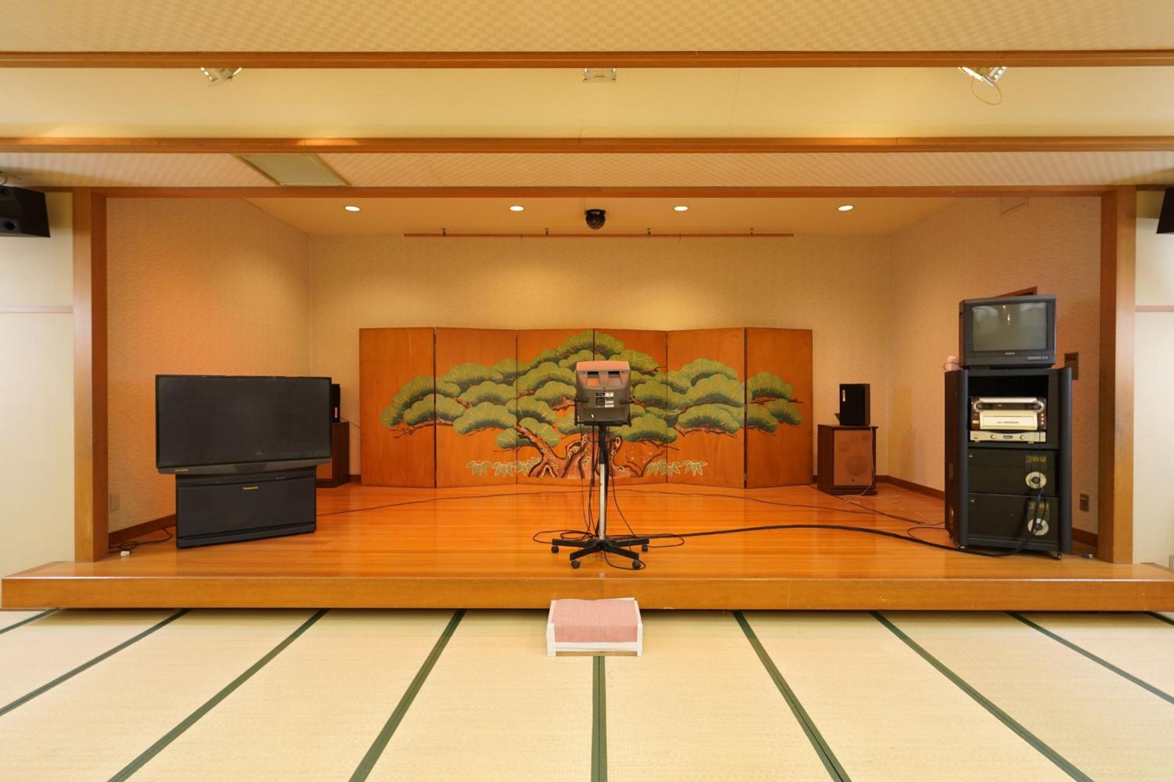 meeting & event spaces