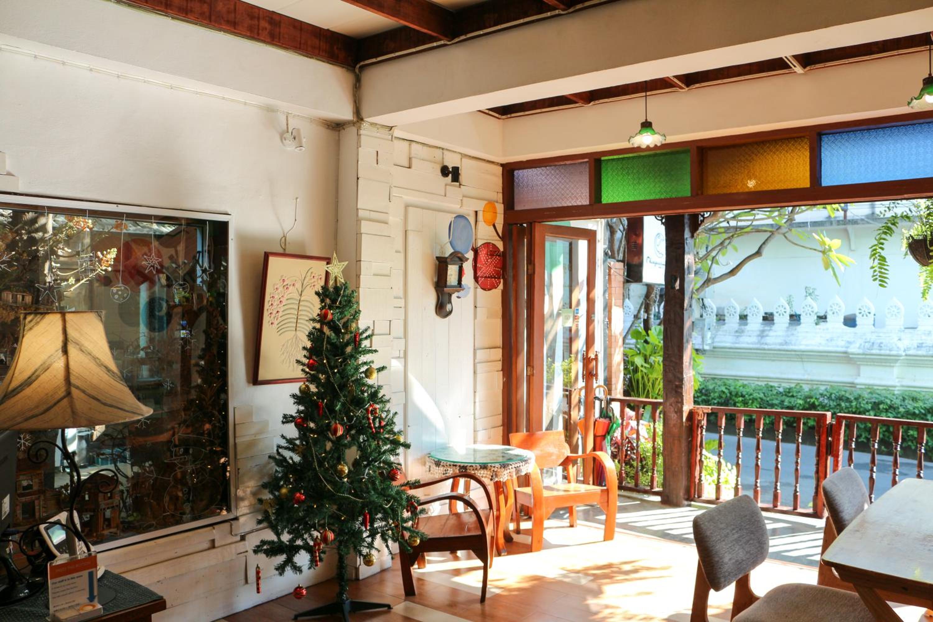 Changmoi House (Little Village)