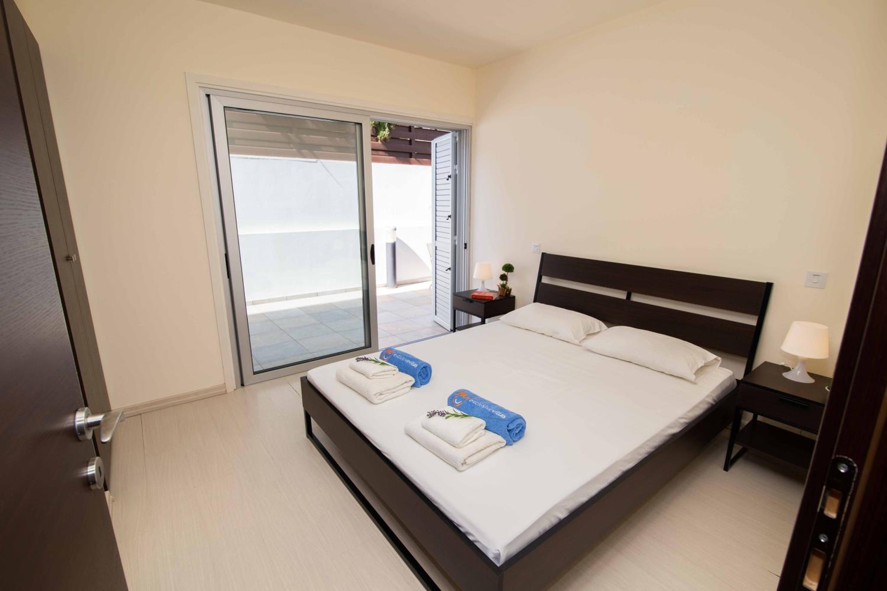Apartment Trident 4