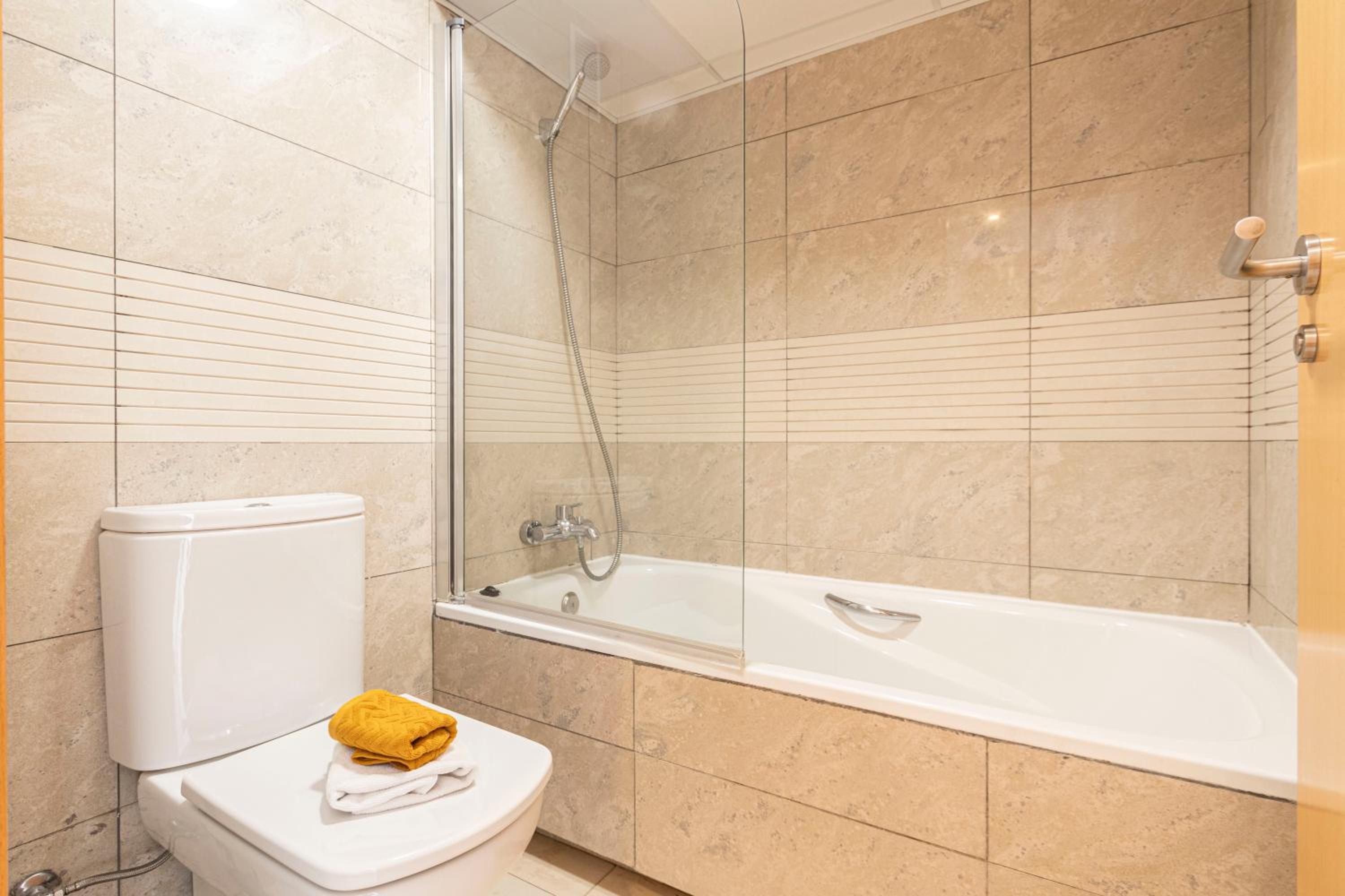 Saval Spa Aqquaria Family Complex