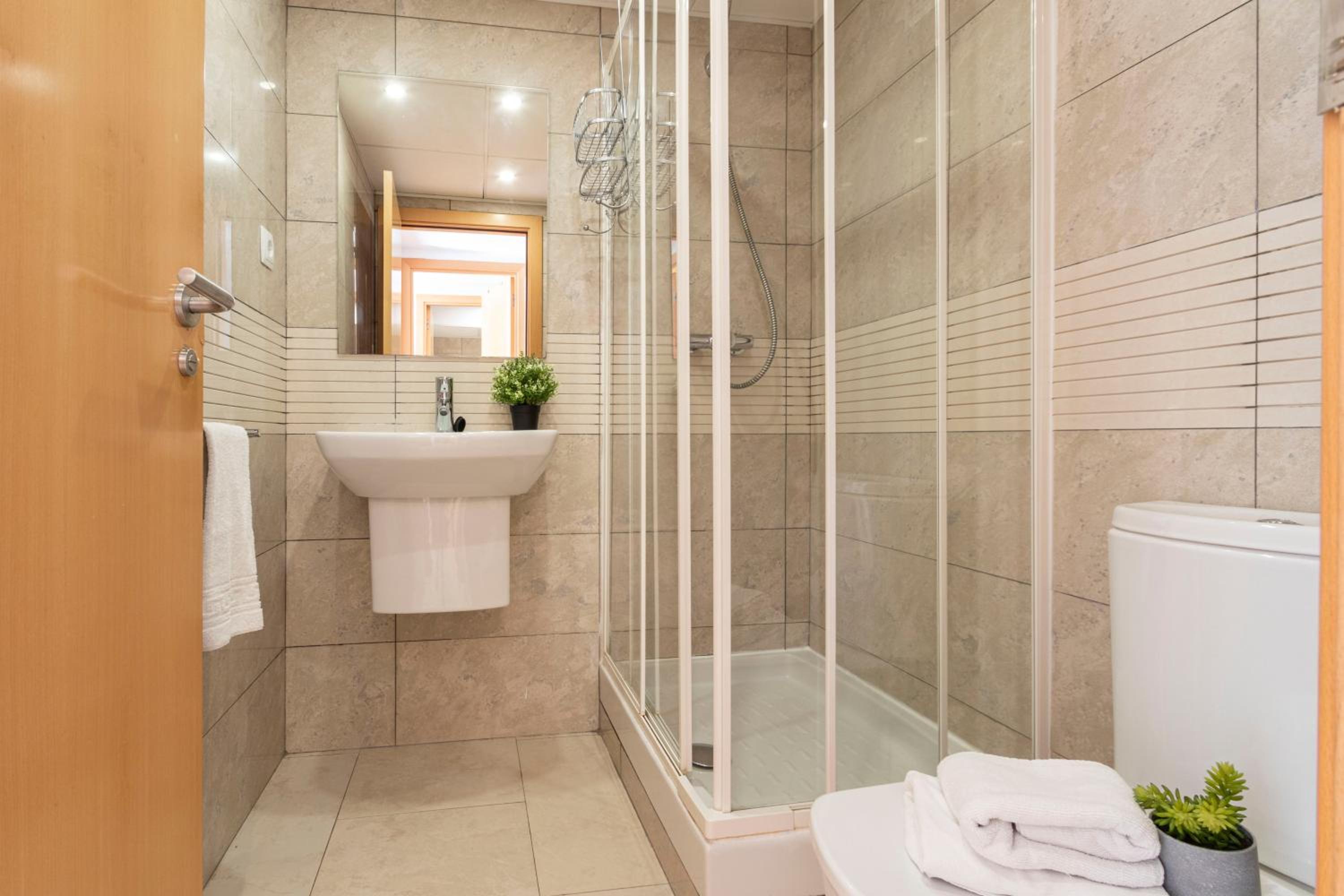 Saval Spa Aqquaria Family Complex