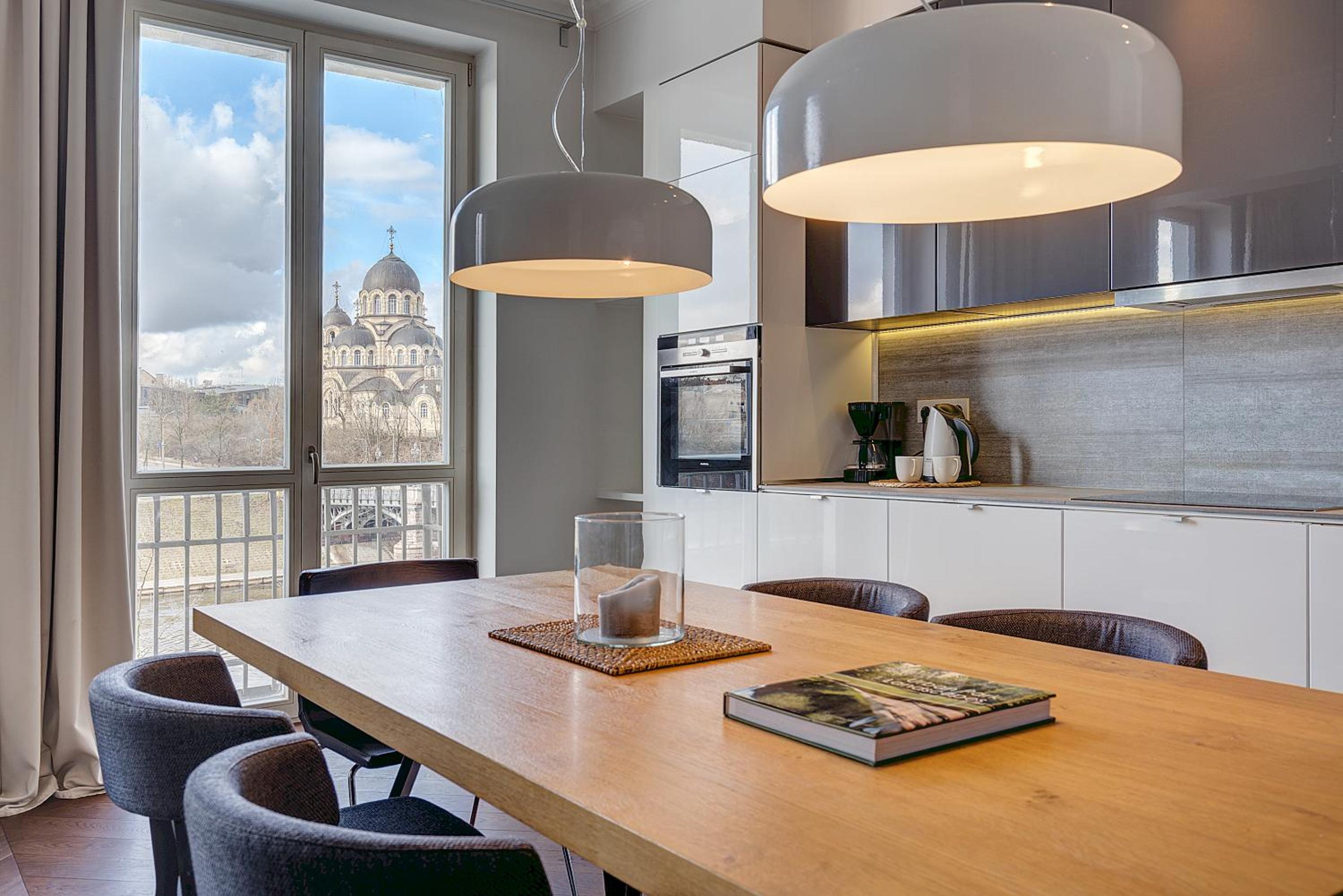 Vilnius Apartments & Suites - Gedimino avenue