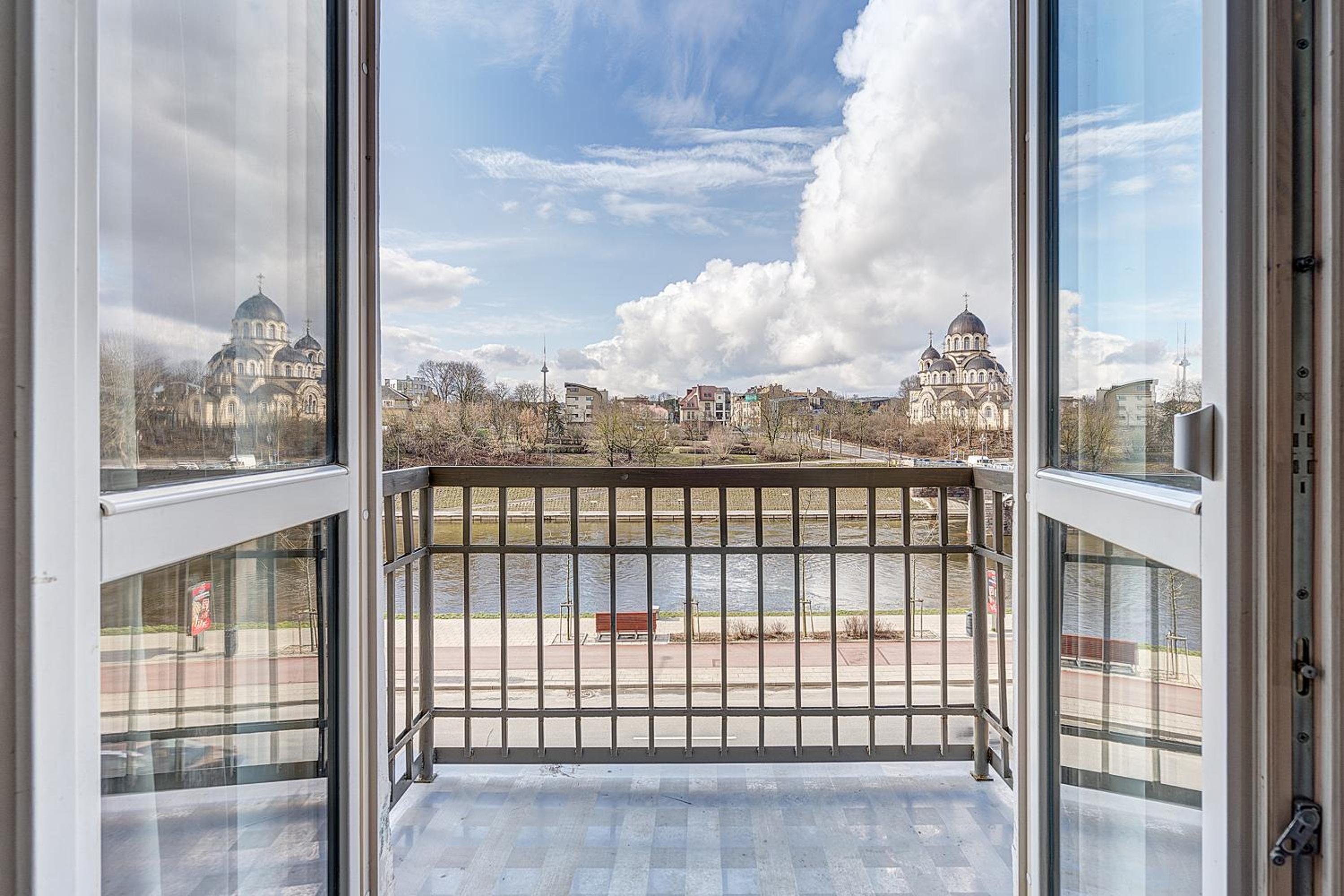 Vilnius Apartments & Suites - Gedimino avenue