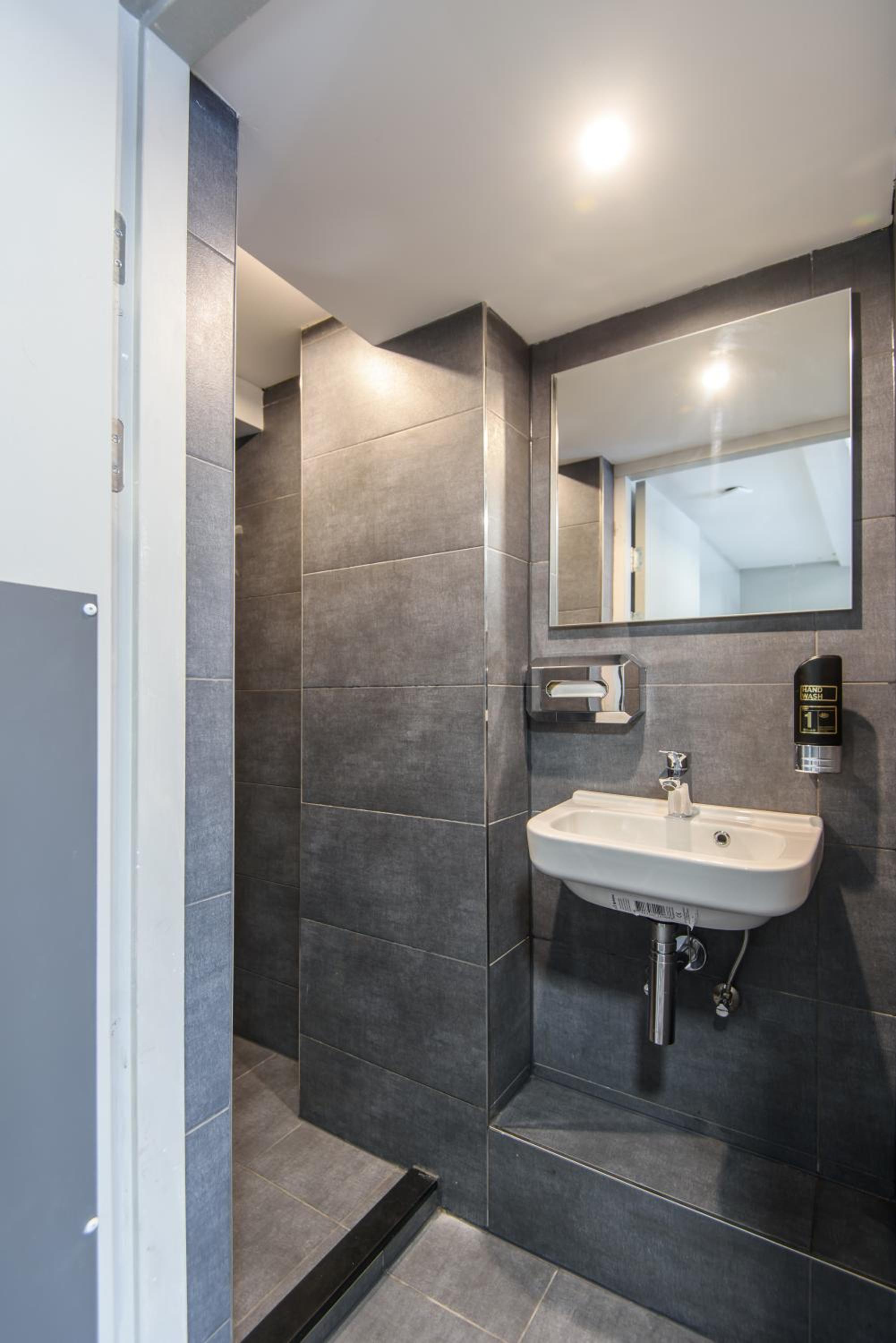 Hostel Warmoes Amsterdam