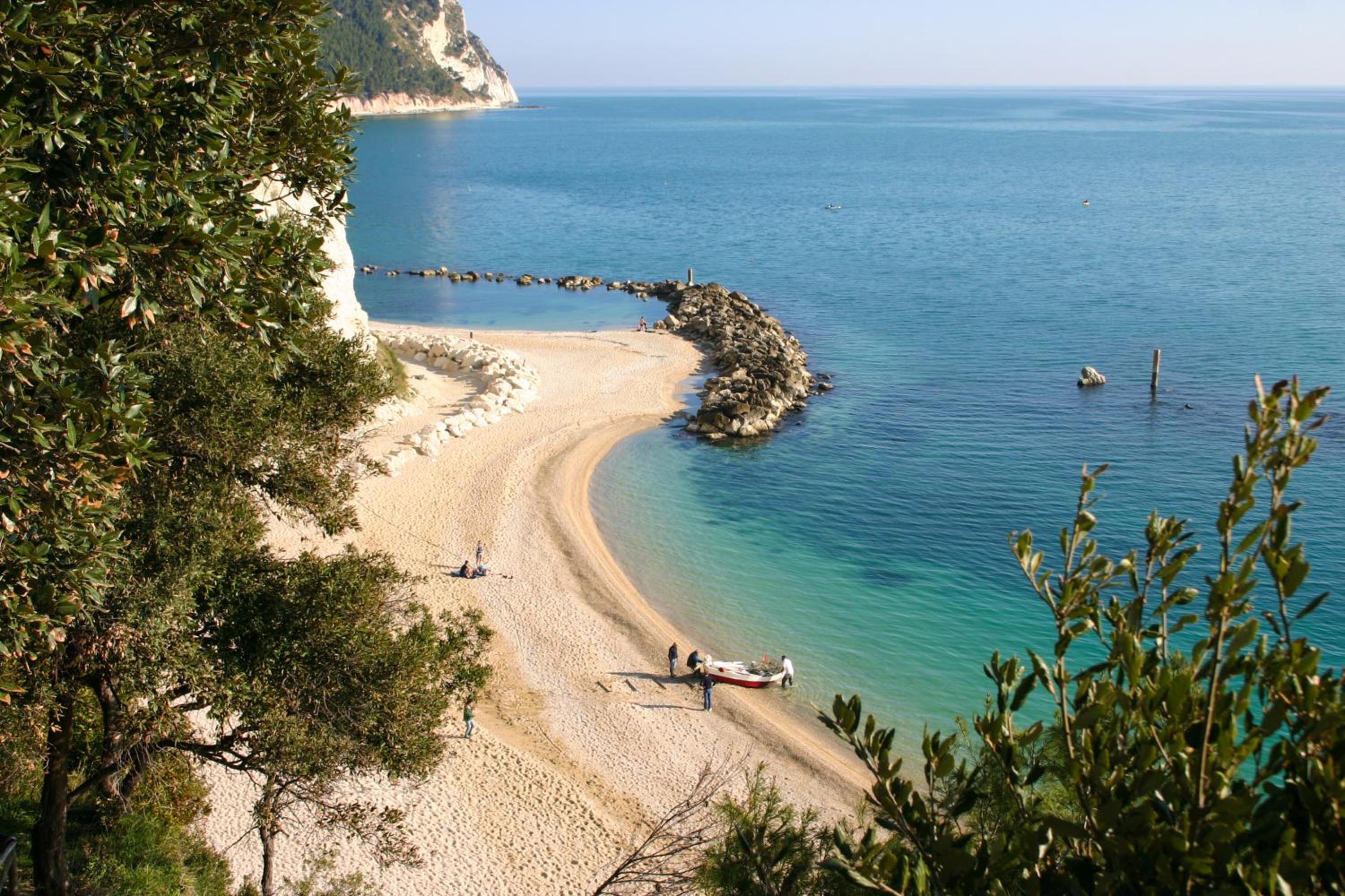 Green Garden Village con piscina, spiaggia riservata e parcheggio