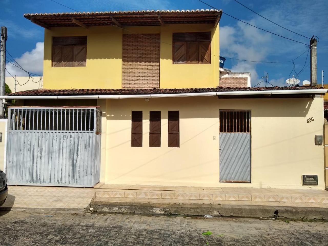 LINDO SOBRADO COM PISCINA PARA ATÉ 10 HÓSPEDES!