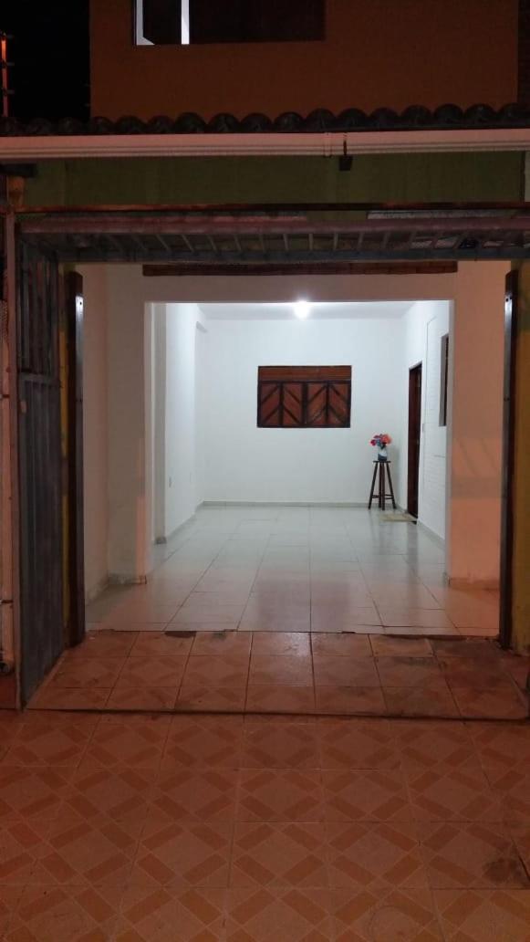 LINDO SOBRADO COM PISCINA PARA ATÉ 10 HÓSPEDES!