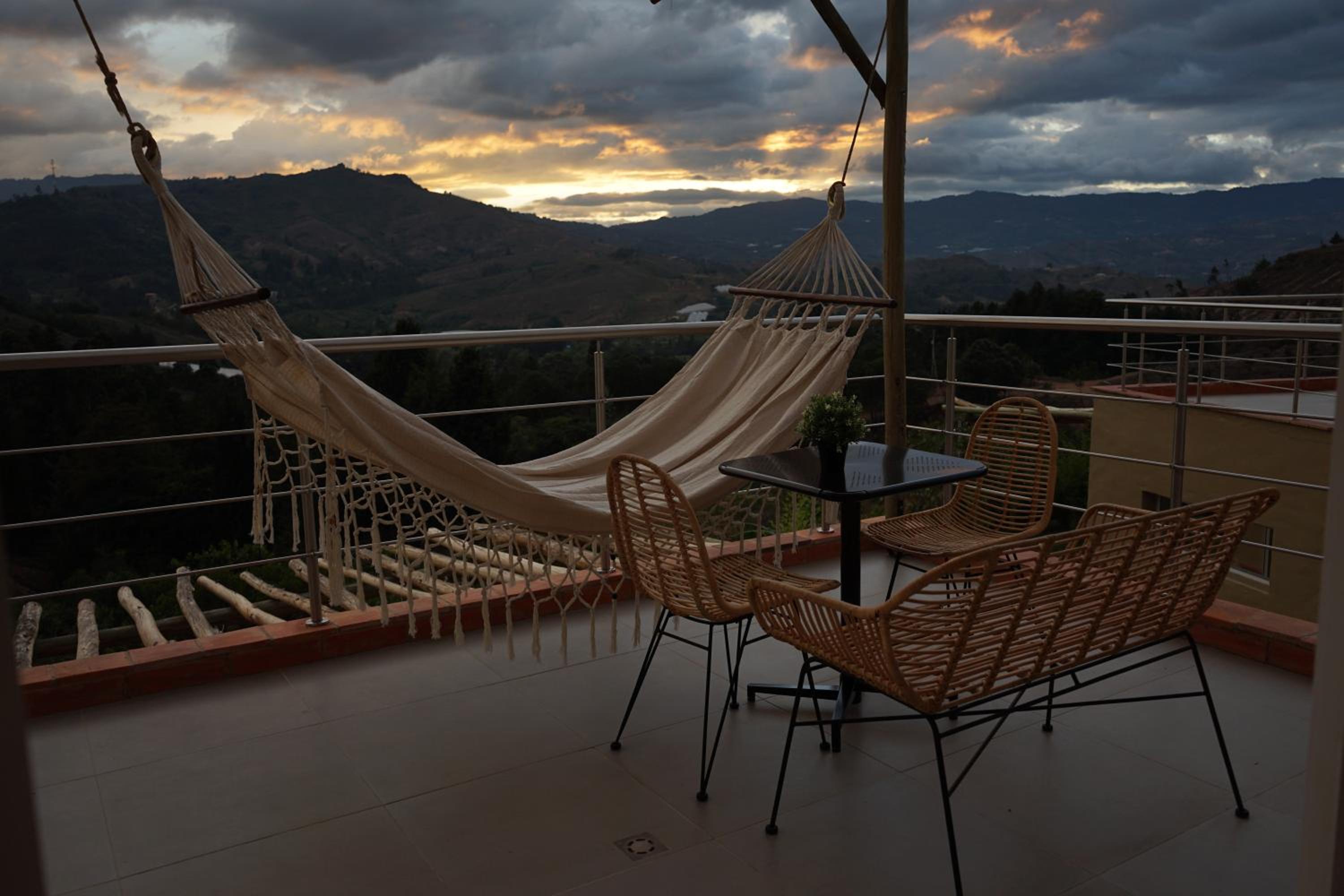Hotel Alma