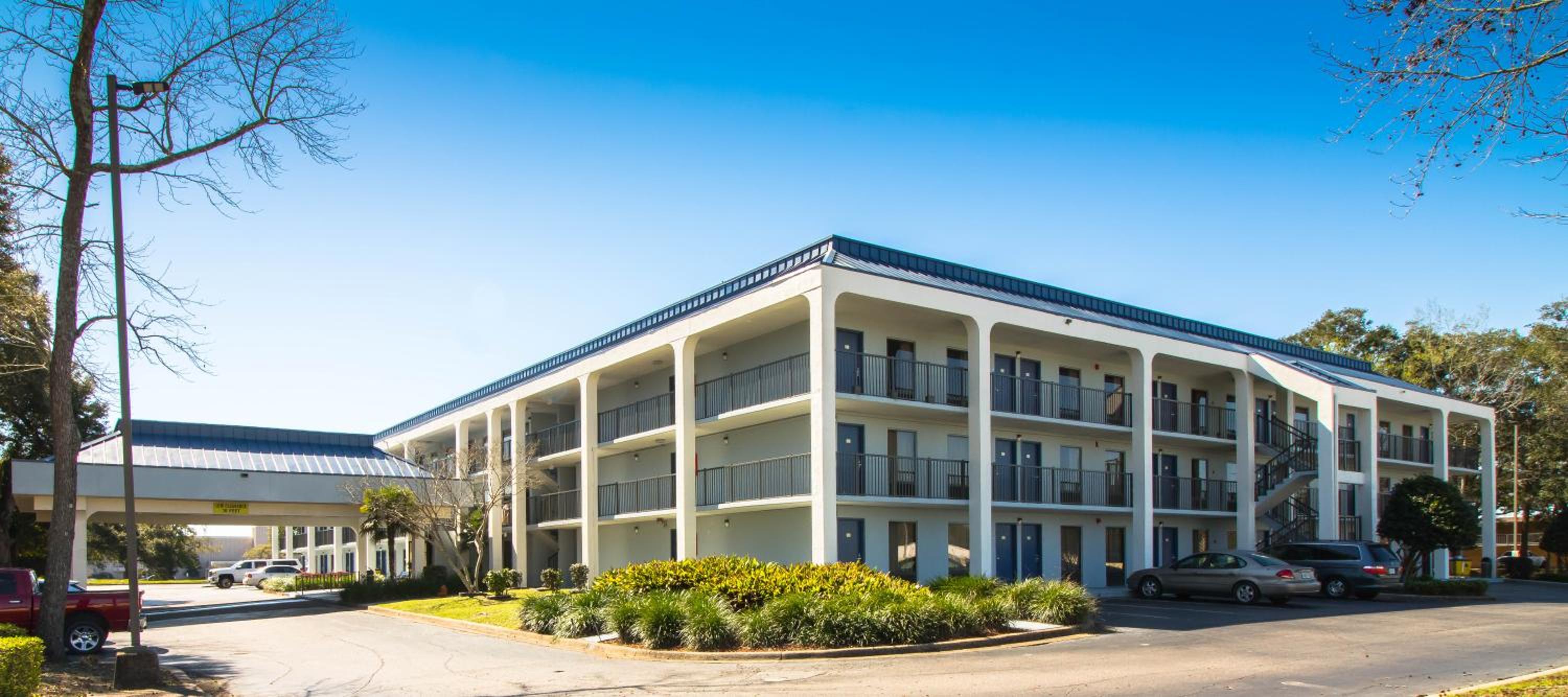 Perdido Key Vacations - Sweet Dream Inn - University Park - Property Image 1
