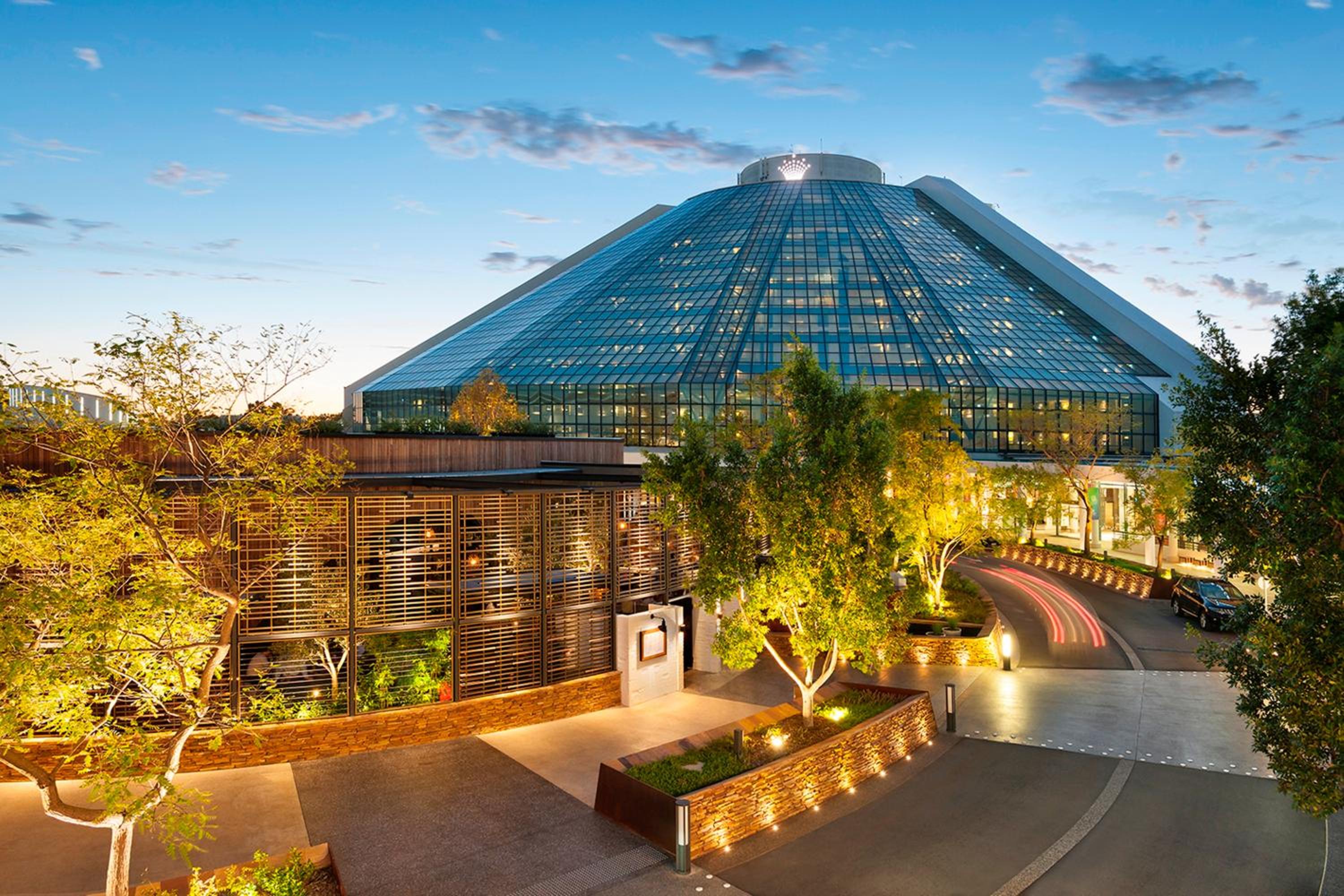 Hotel Crown Metropol Perth - Image 1