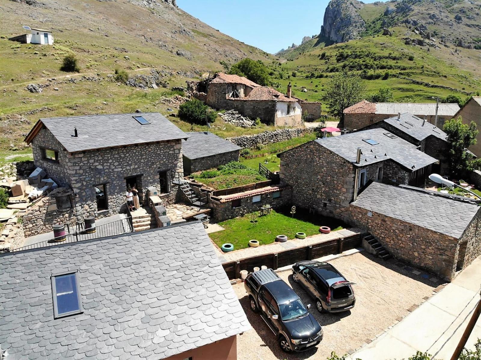 Casas Rurales Entre Babia y La Luna view 3