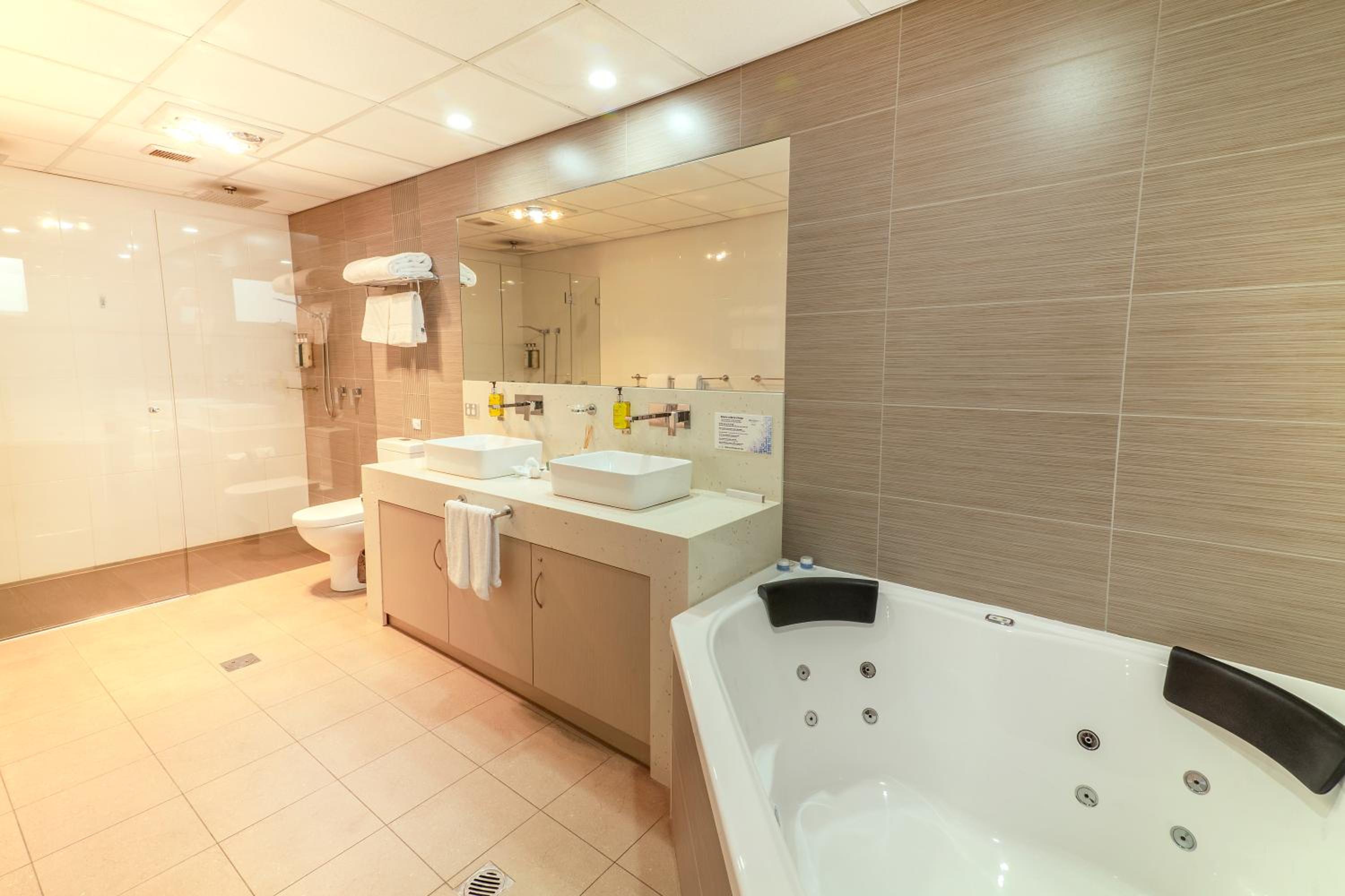 Mercure Orange