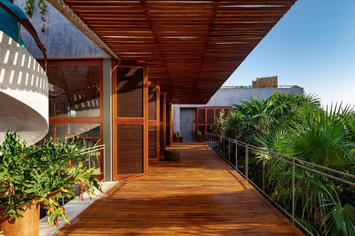 Beachfront Villa in the middle of jungle! view 4
