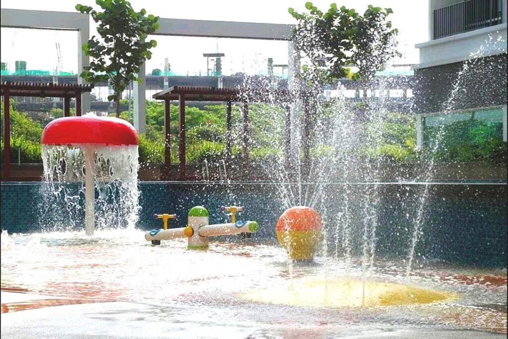 CozyStudio #1-3pax Paradigm Mall, Legoland