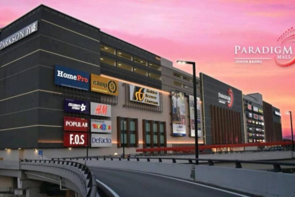 CozyStudio #1-3pax Paradigm Mall, Legoland