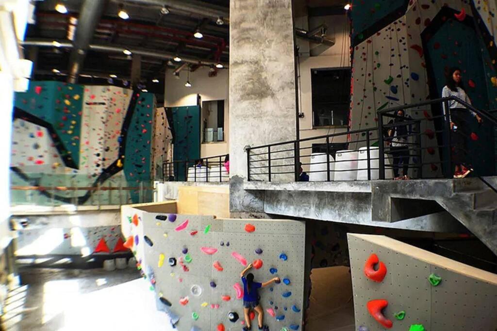 CozyStudio #1-3pax Paradigm Mall, Legoland