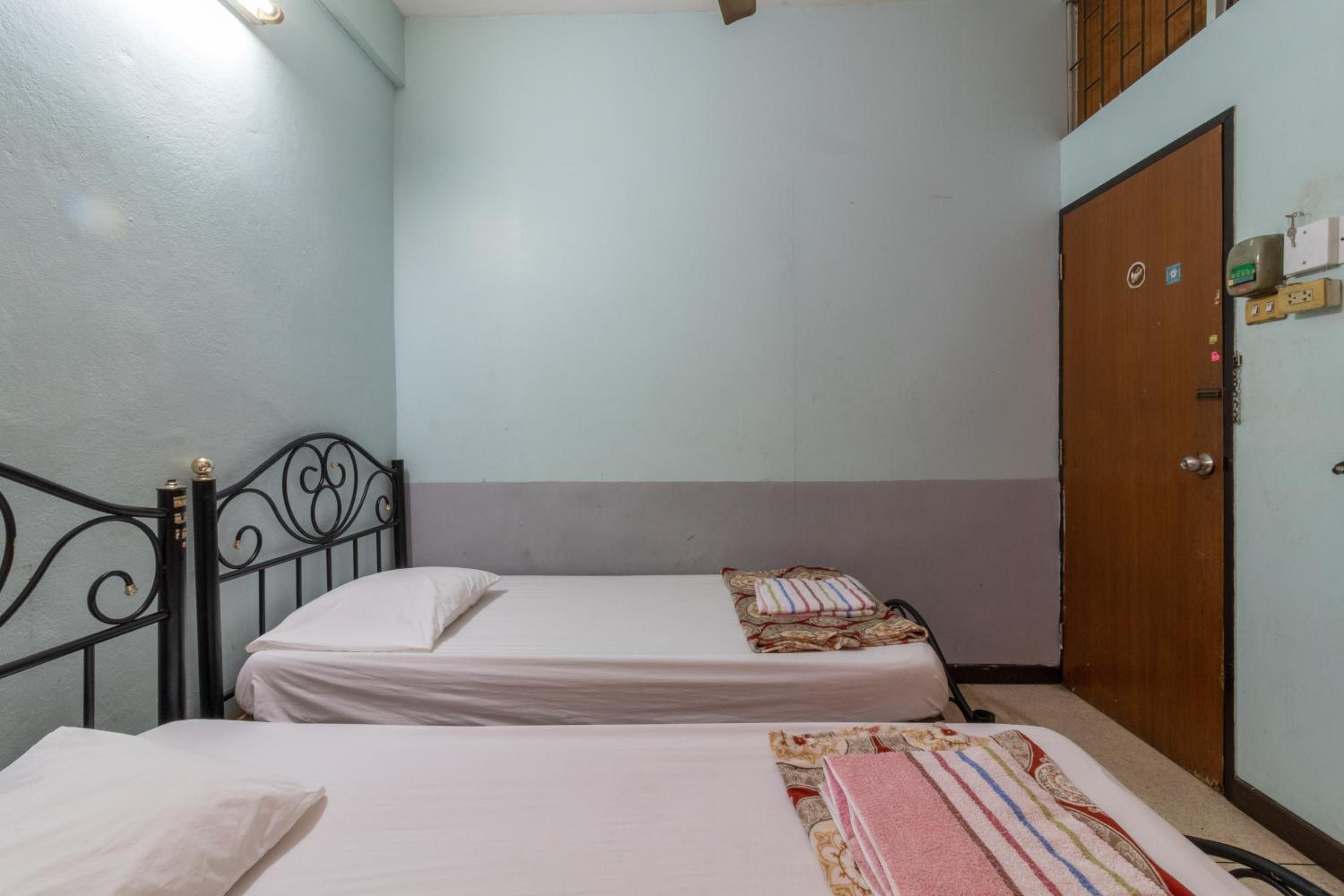 7 Holder Guesthouse