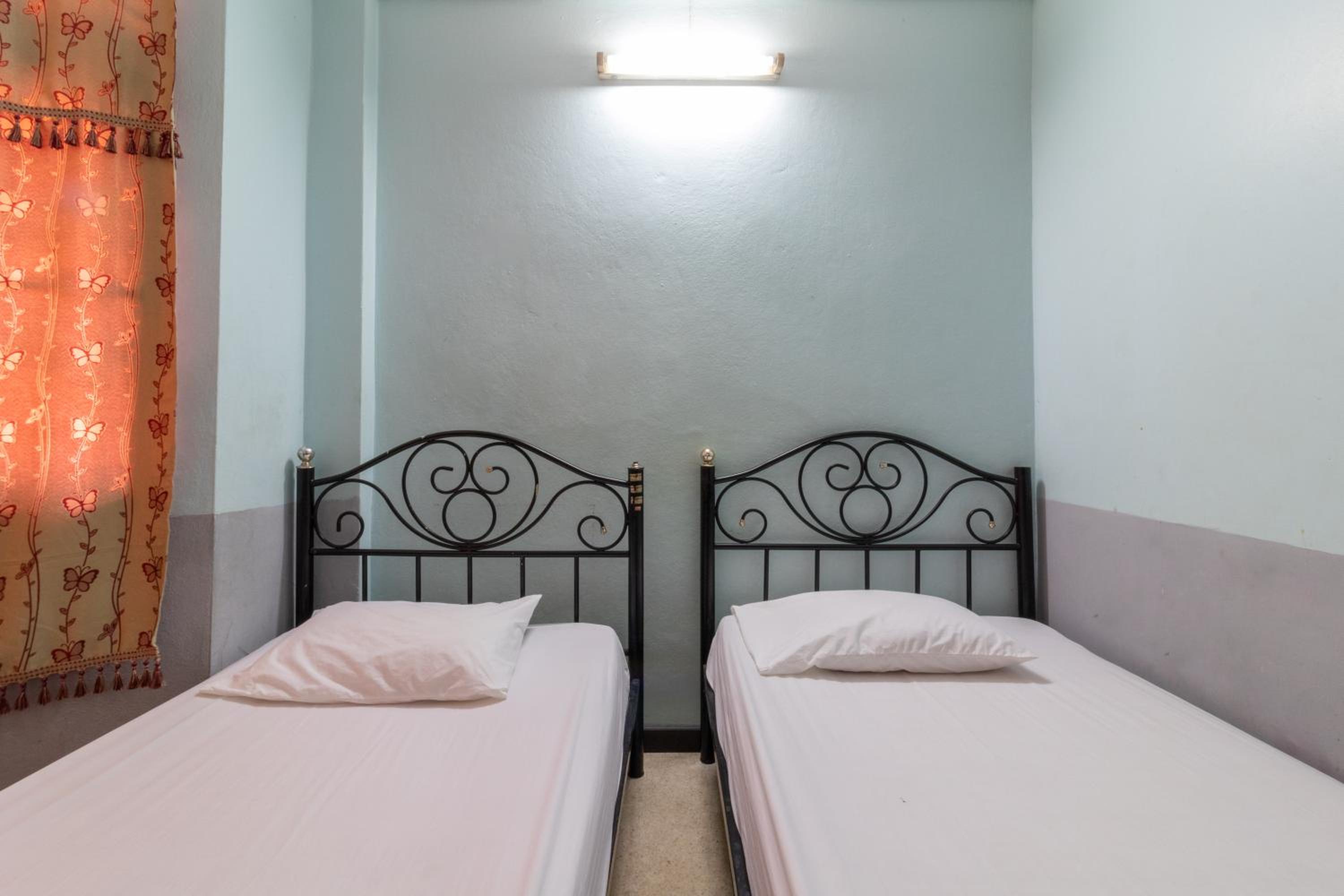 7 Holder Guesthouse
