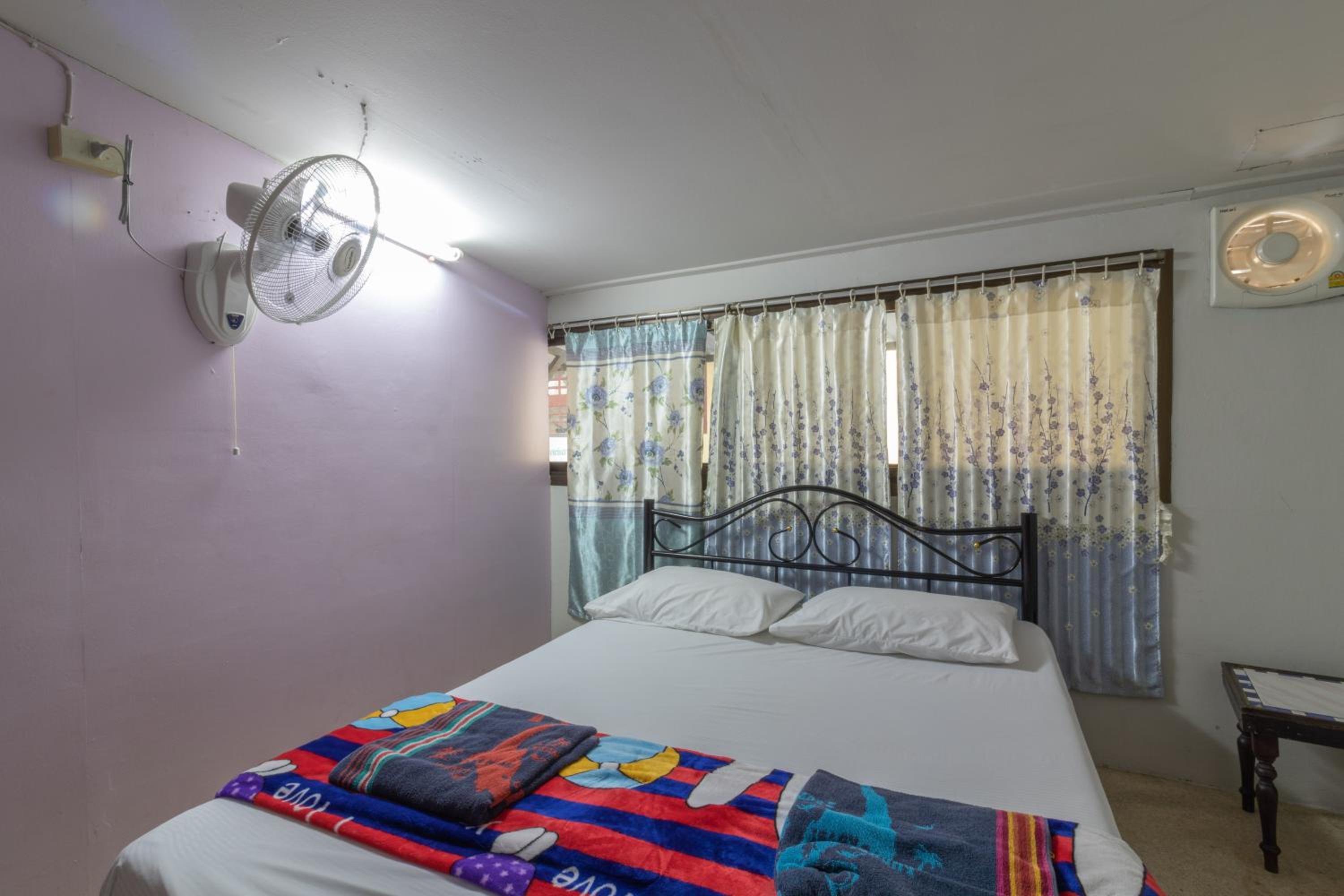 7 Holder Guesthouse