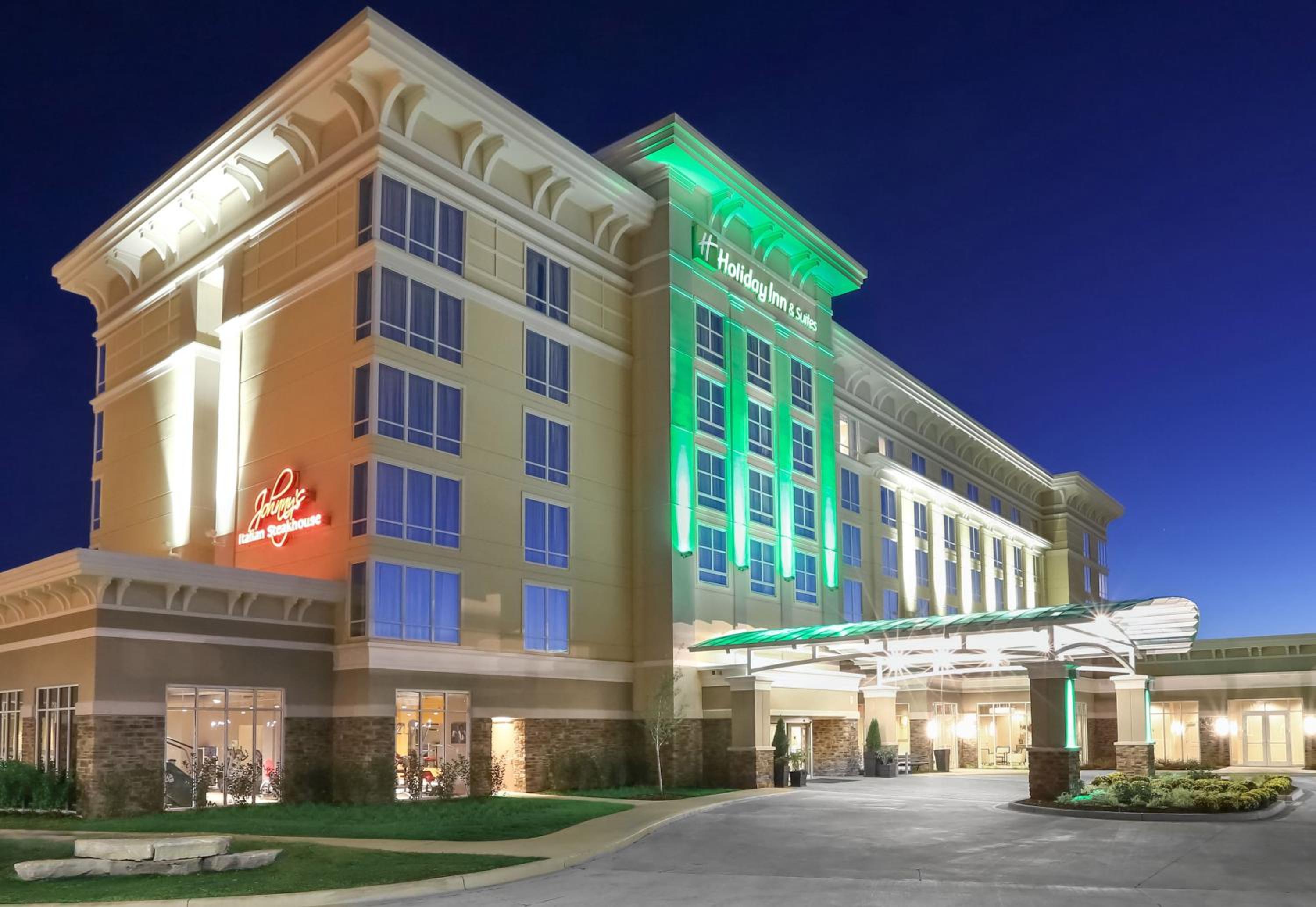 Peoria Vacations - Holiday Inn and Suites East Peoria, an IHG Hotel - Property Image 1