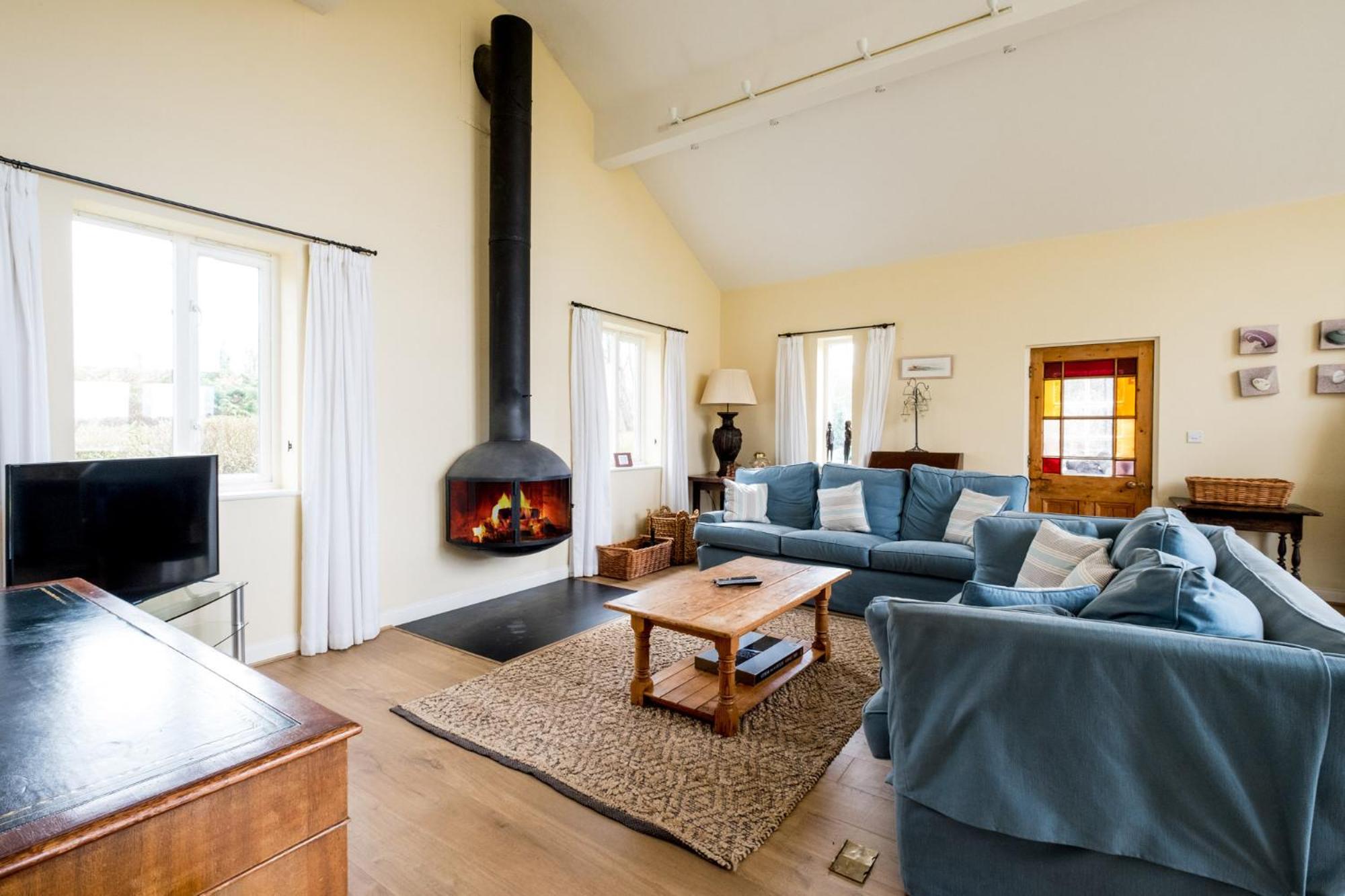 Crossing Cottage, Thorpeness view 5