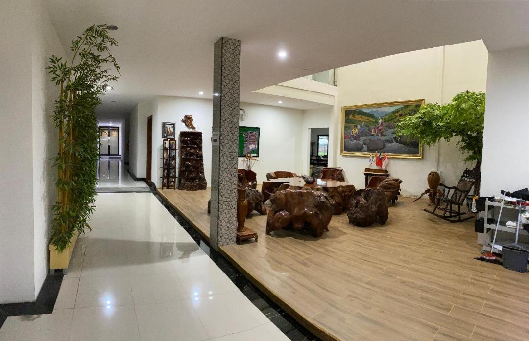 Cempaka Mas Hotel, Jombang - 1
