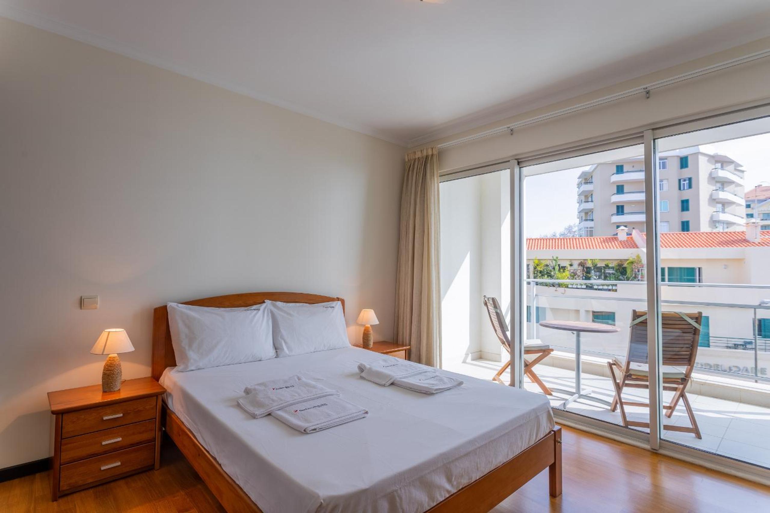 FLH Funchal Balcony Apartment with Sea View