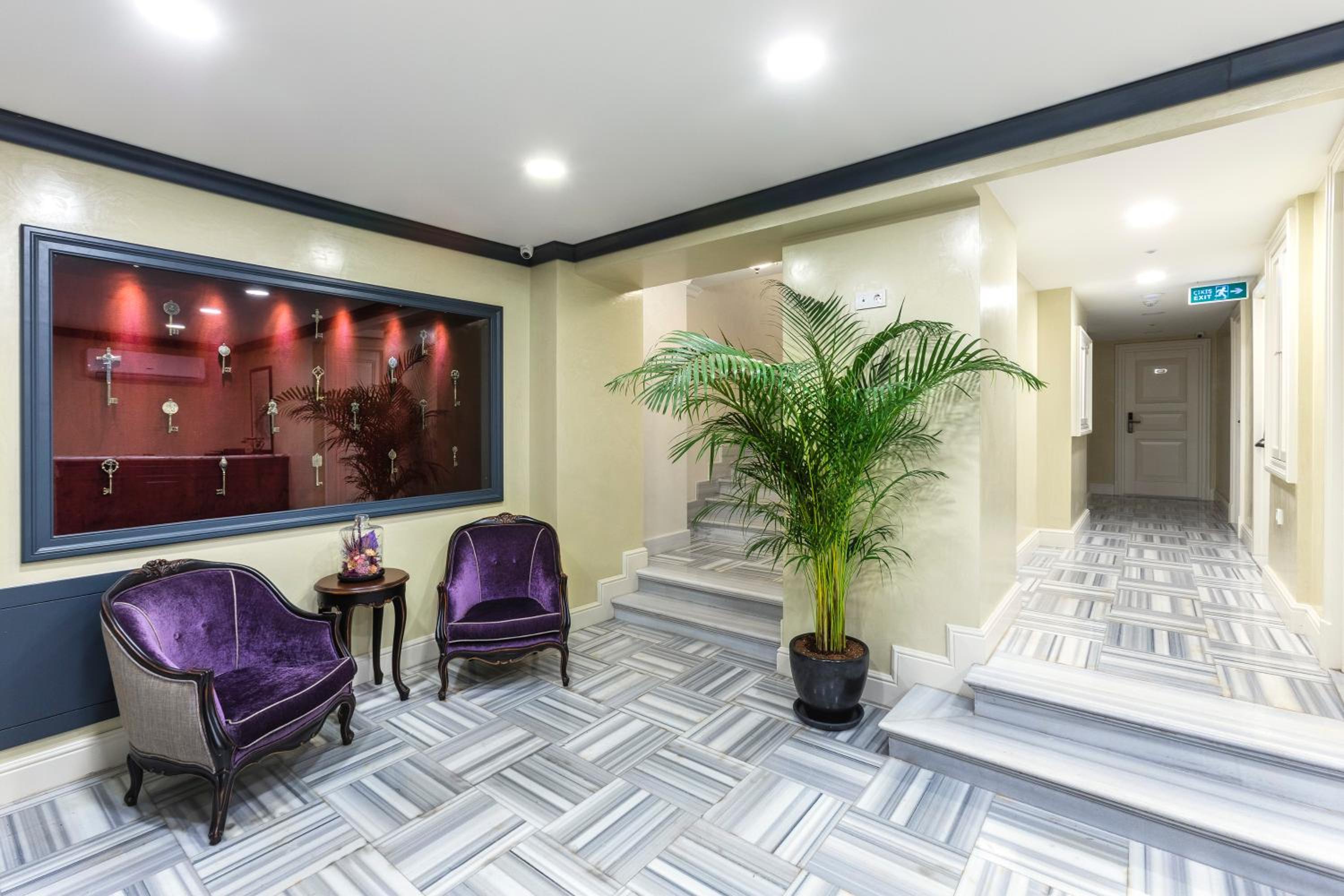 Meroddi La Porta Otel - Image 14