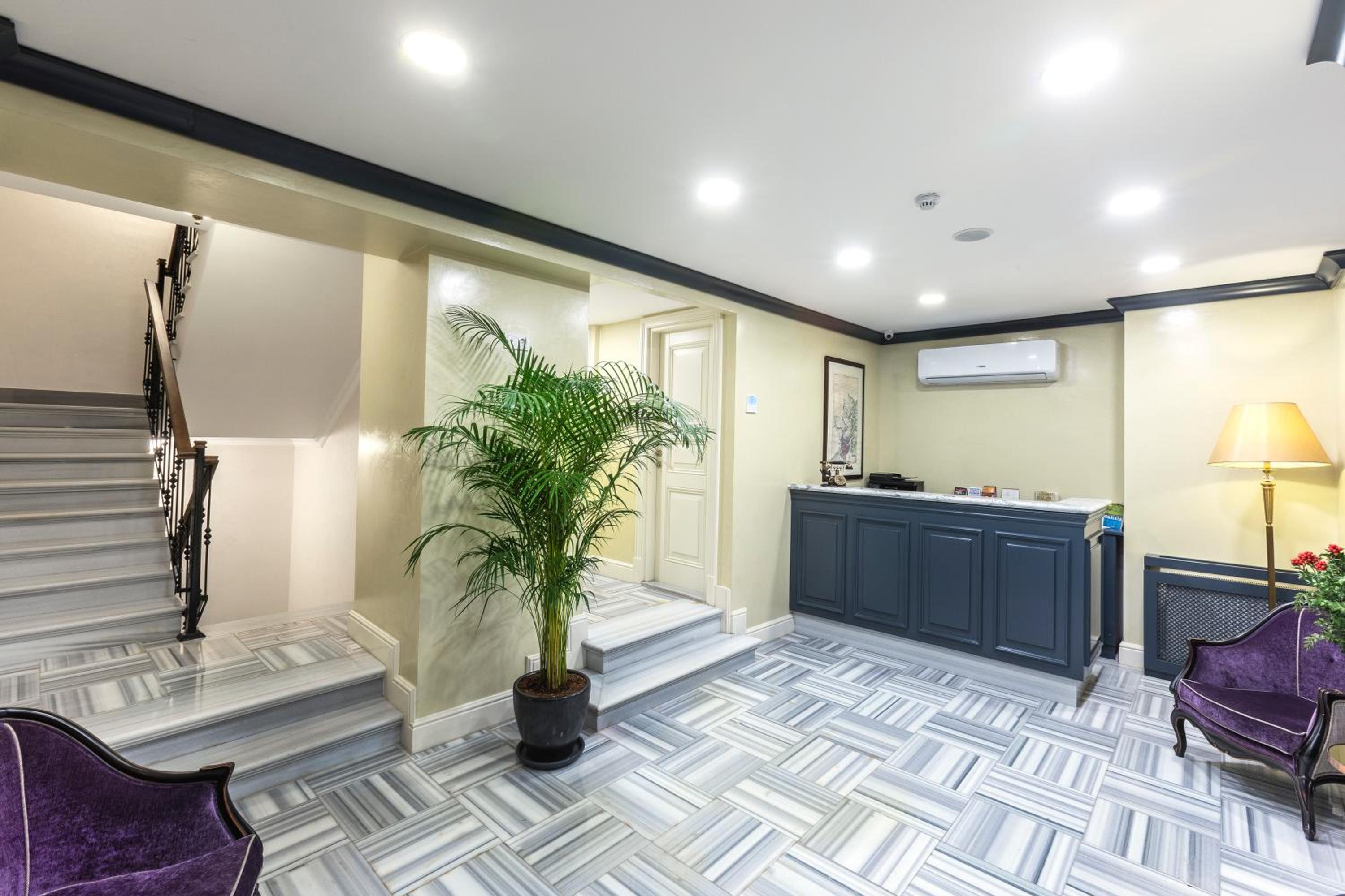 Meroddi La Porta Otel - Image 51