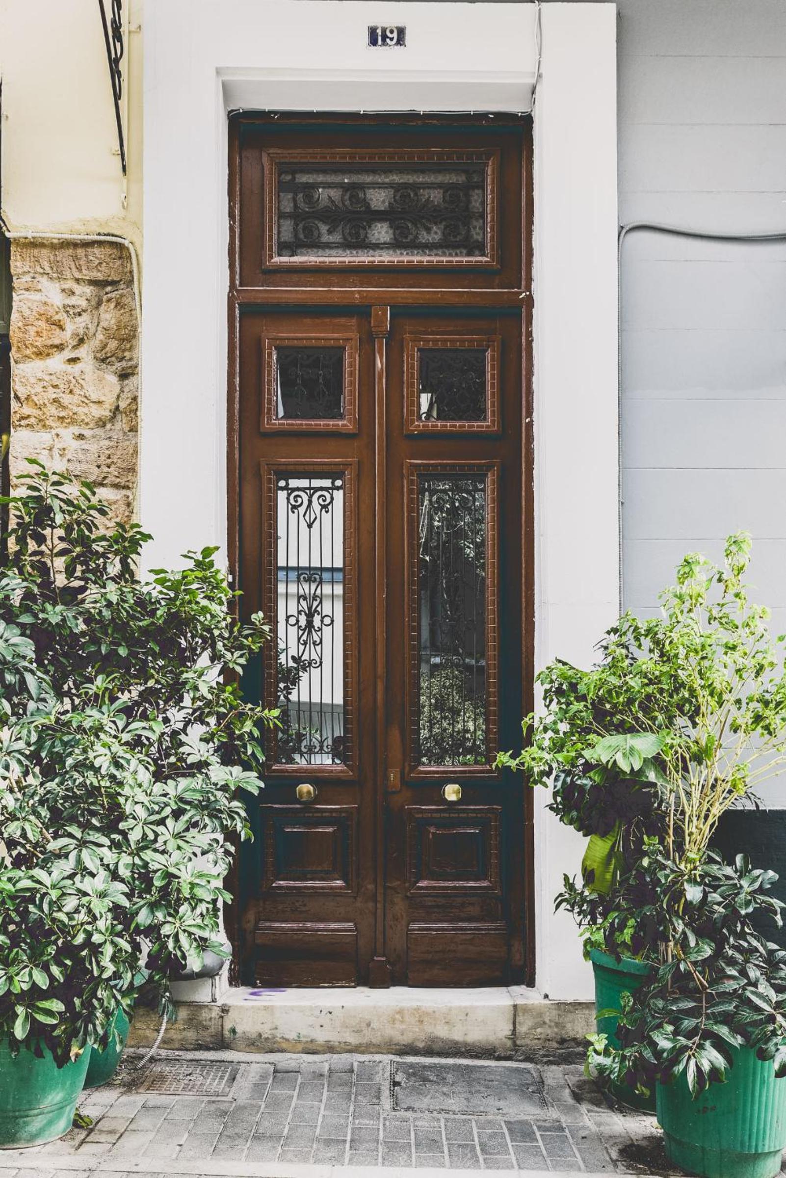 Neoclassical Apartment near Acropolis - LivingStone Crystal