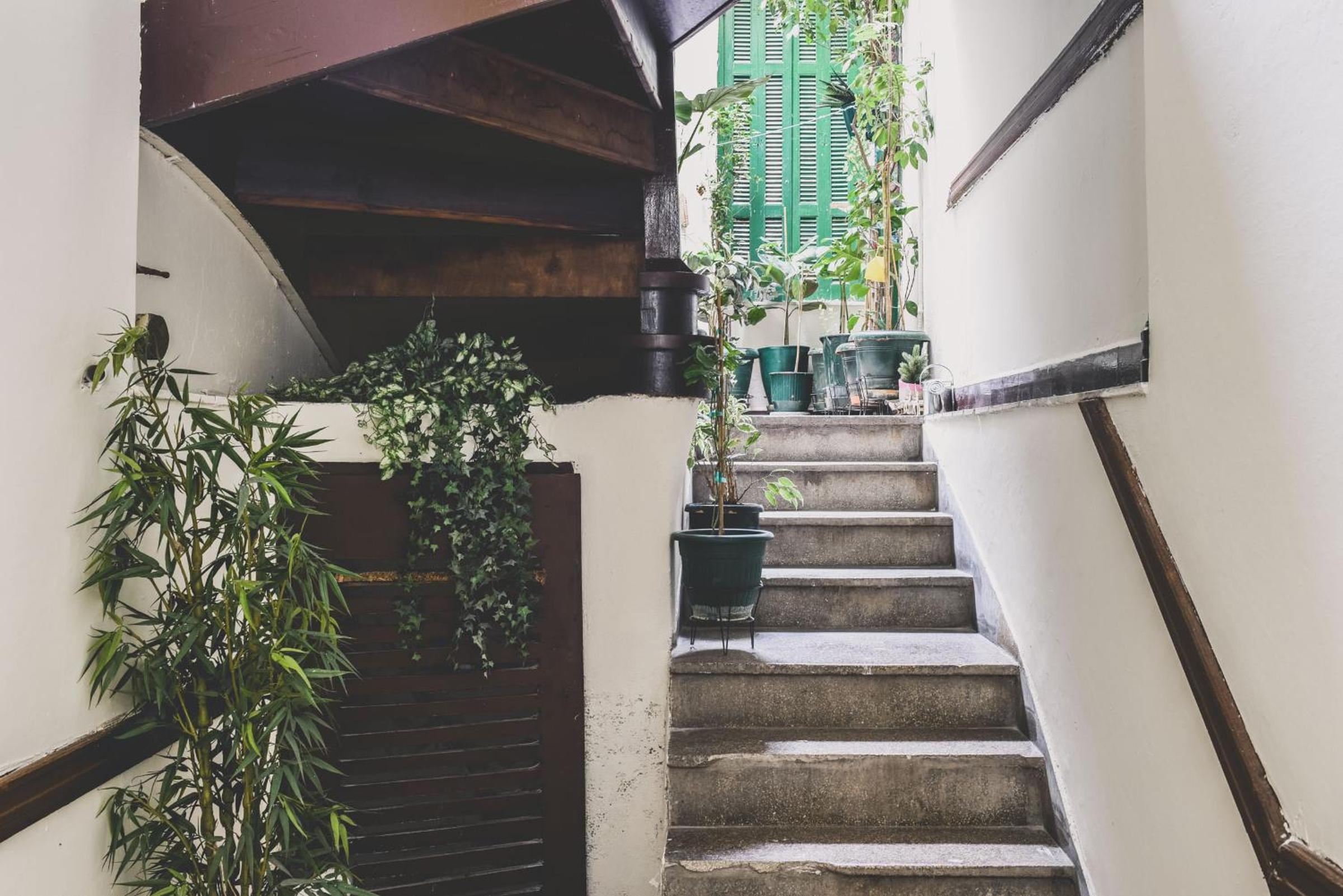 Neoclassical Apartment near Acropolis - LivingStone Crystal